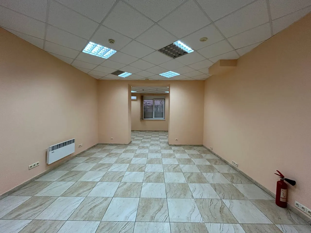 Торговое помещение, 90.7 м² — Изображение 1