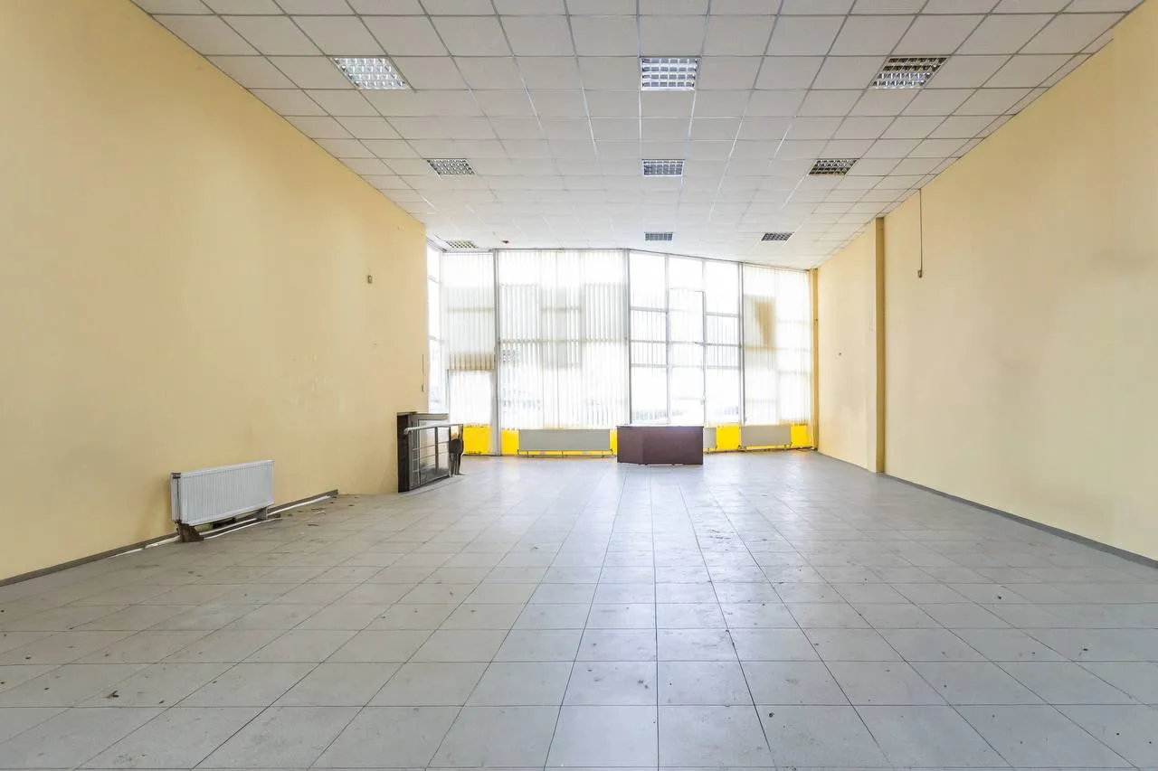 Торговое помещение, 305 м² — Изображение 3