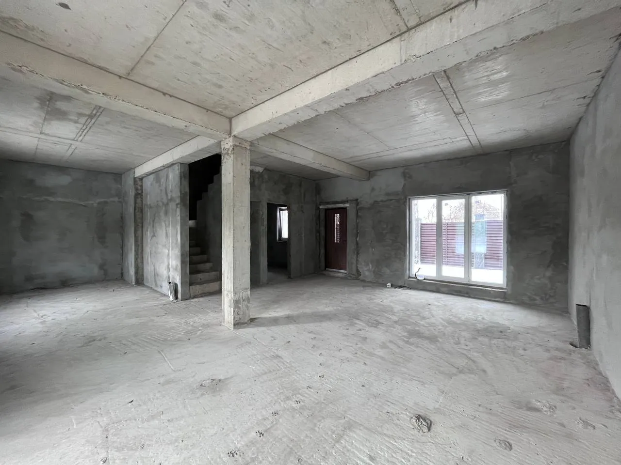 2-etaje casă, 140 m² — Imagine 1