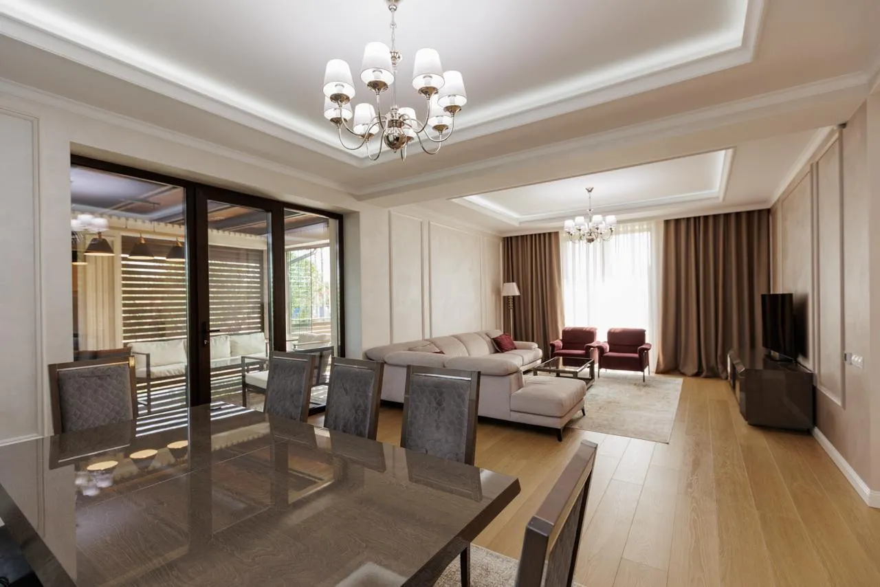 2-etaje casă, 250 m² — Imagine 2