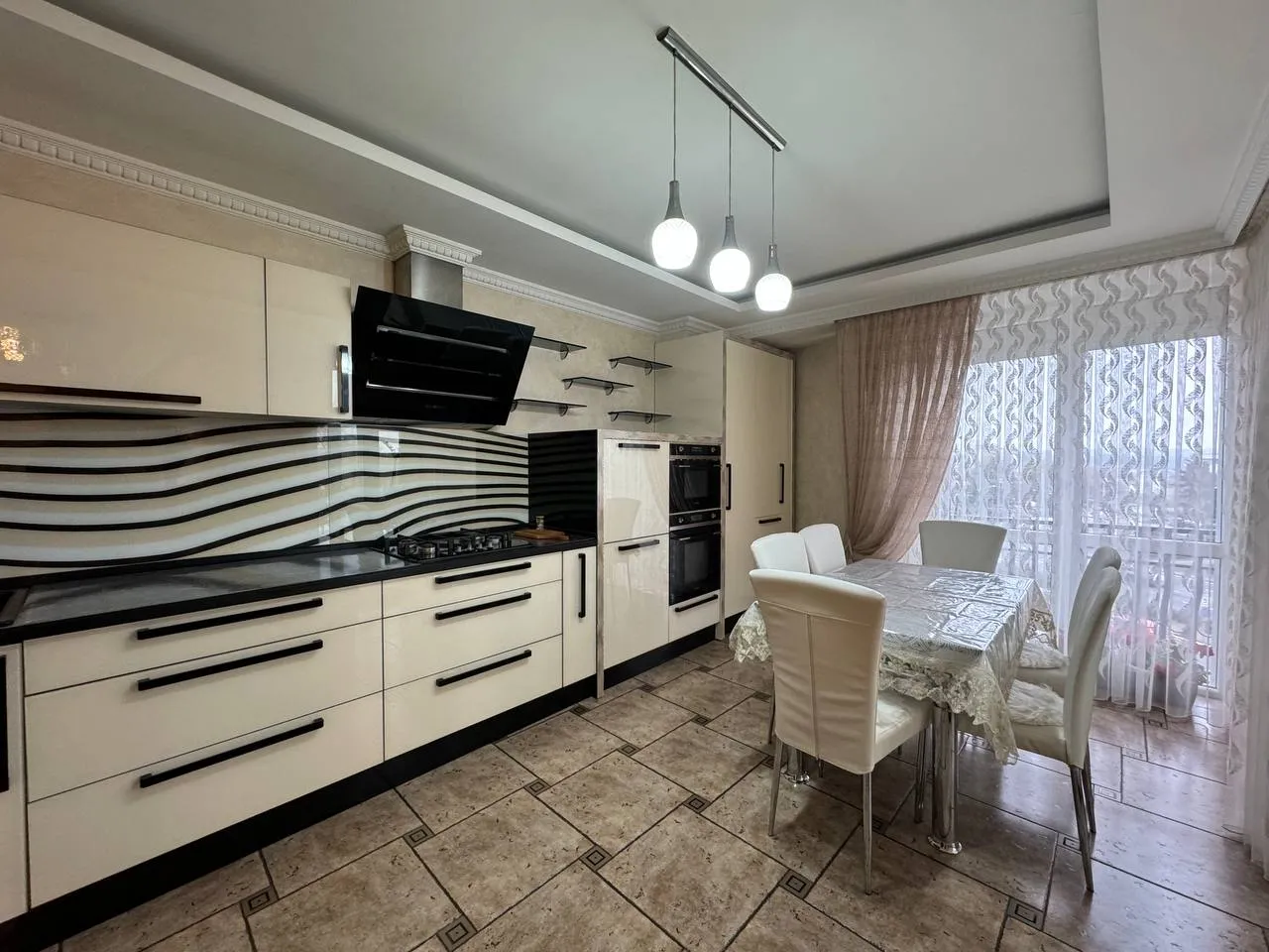 3-комнатная квартира, 130 м² — Изображение 3