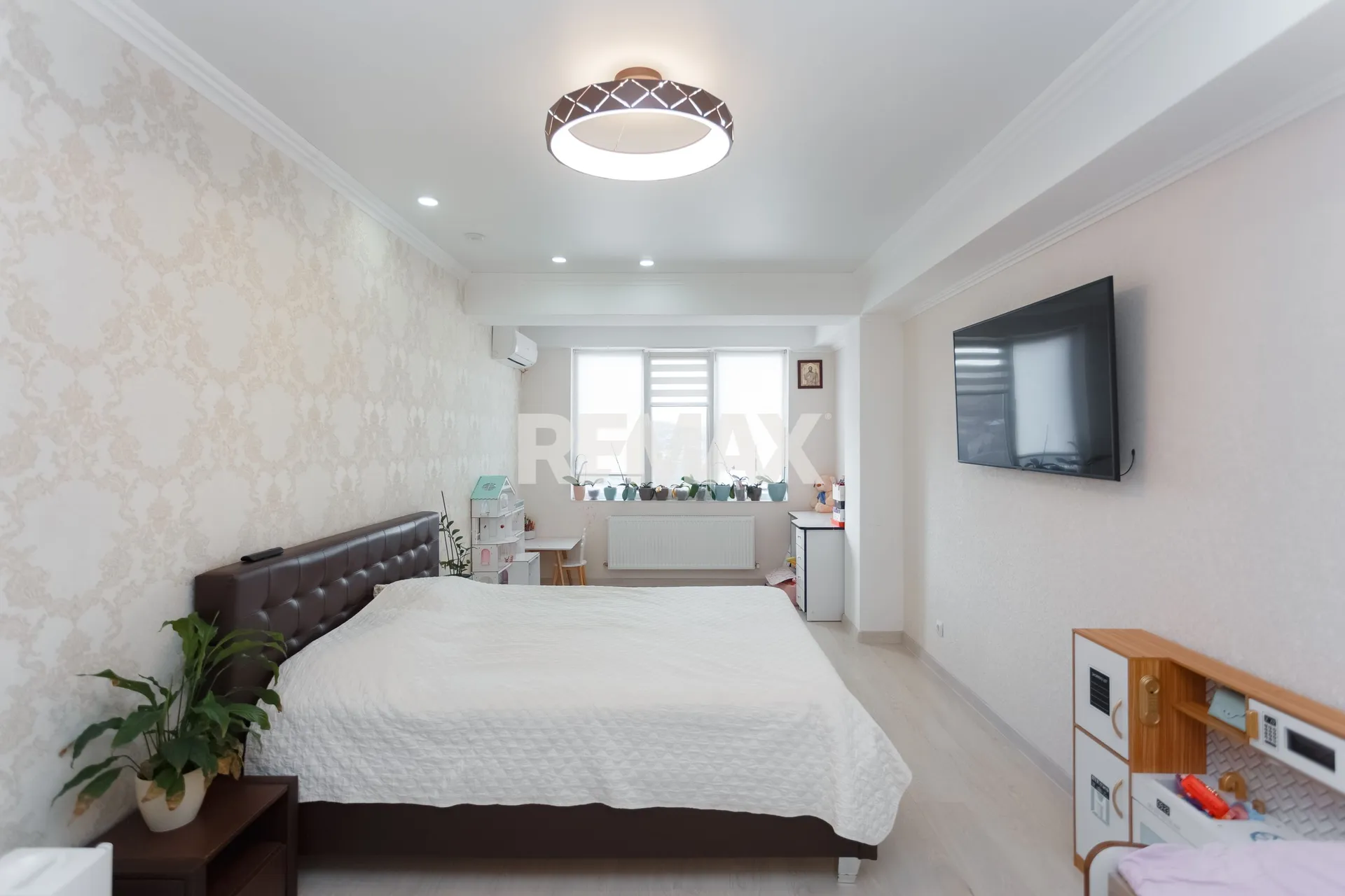 1-bedroom apartment, 52 m² — Image 2