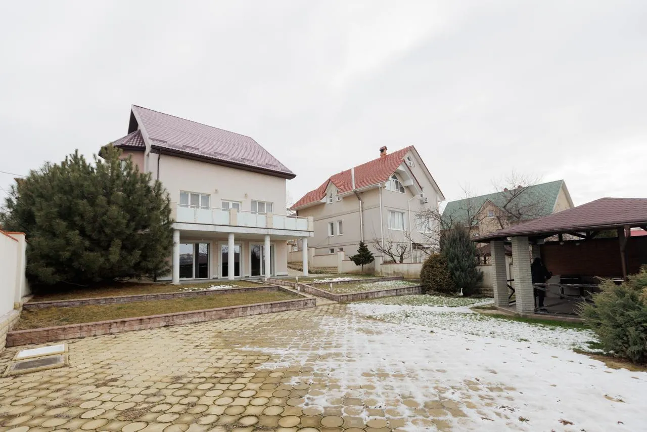 3-этажный дом, 220 м² — Изображение 4