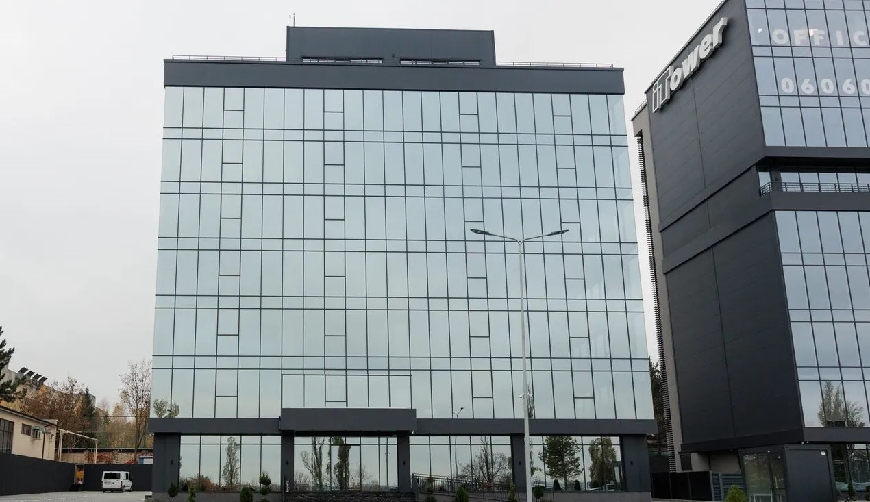 1-camere birou, 2 500 m² — Imagine 3