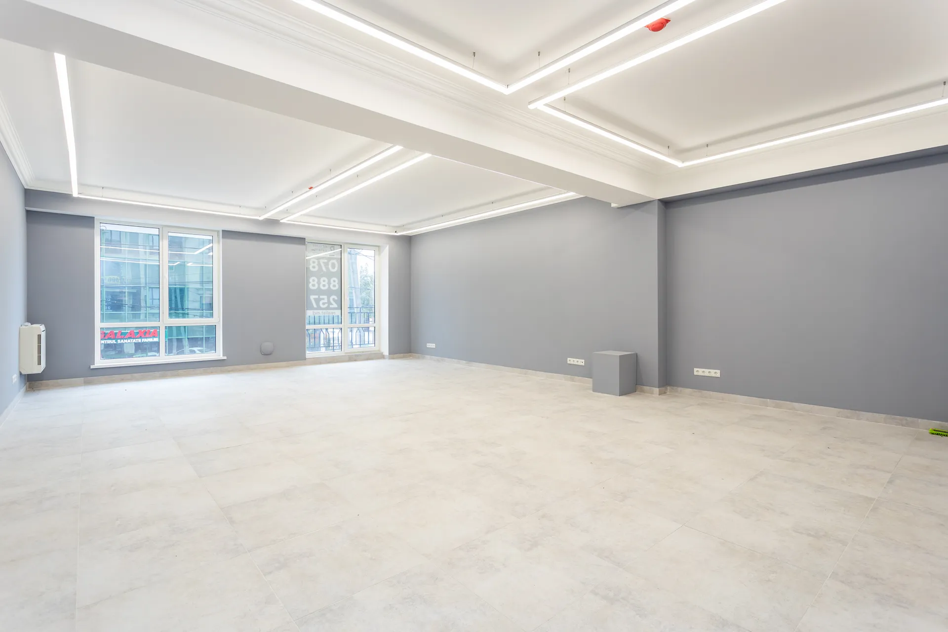 1-camere birou, 61 m² — Imagine 1