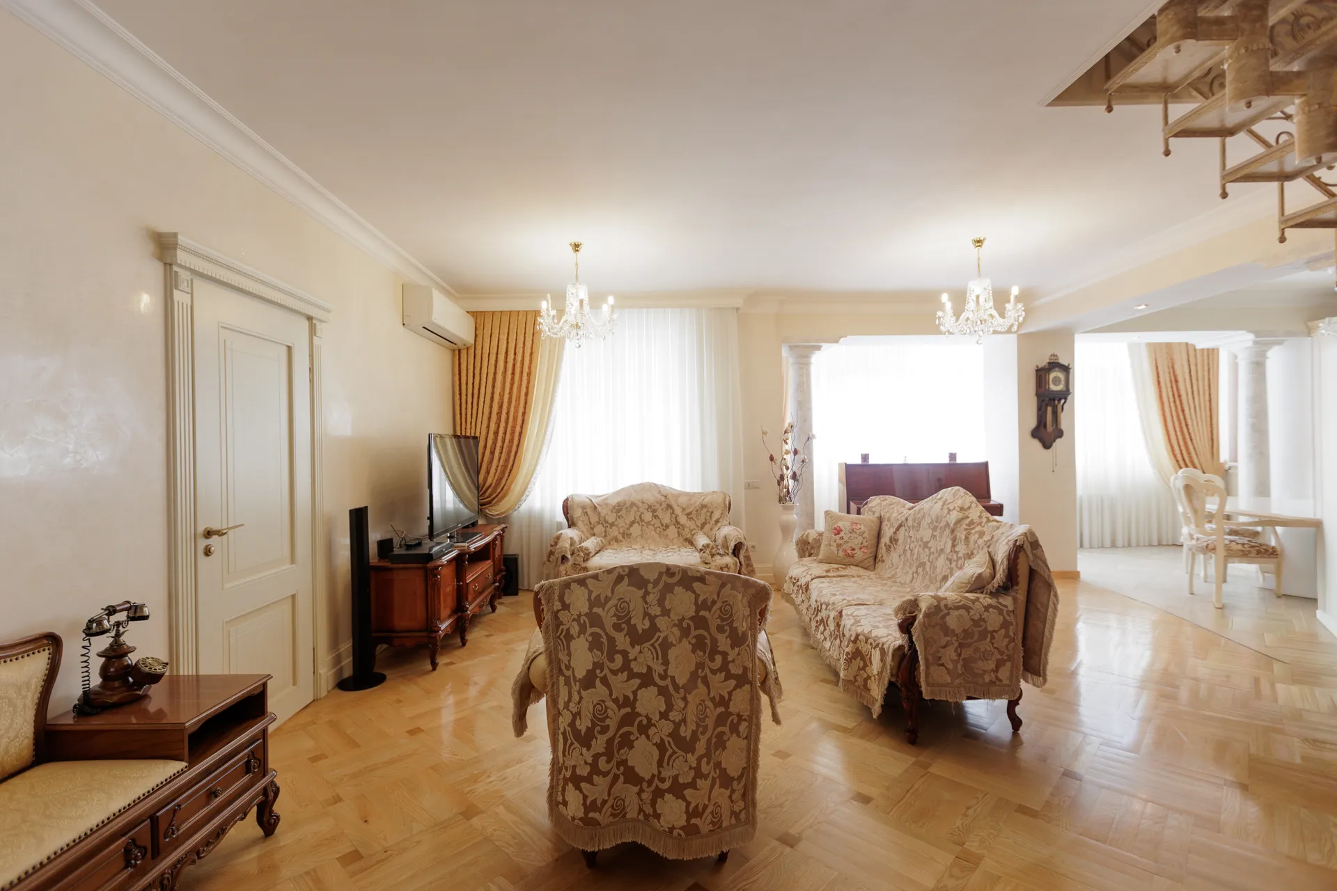 4-комнатная квартира, 260 м² — Изображение 1