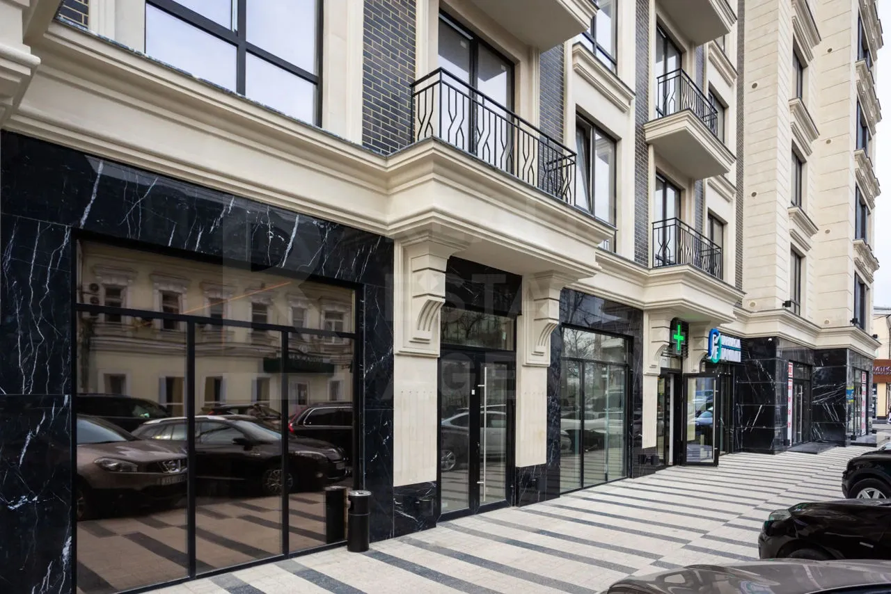 4-bedroom office, 165.4 m² — Image 1
