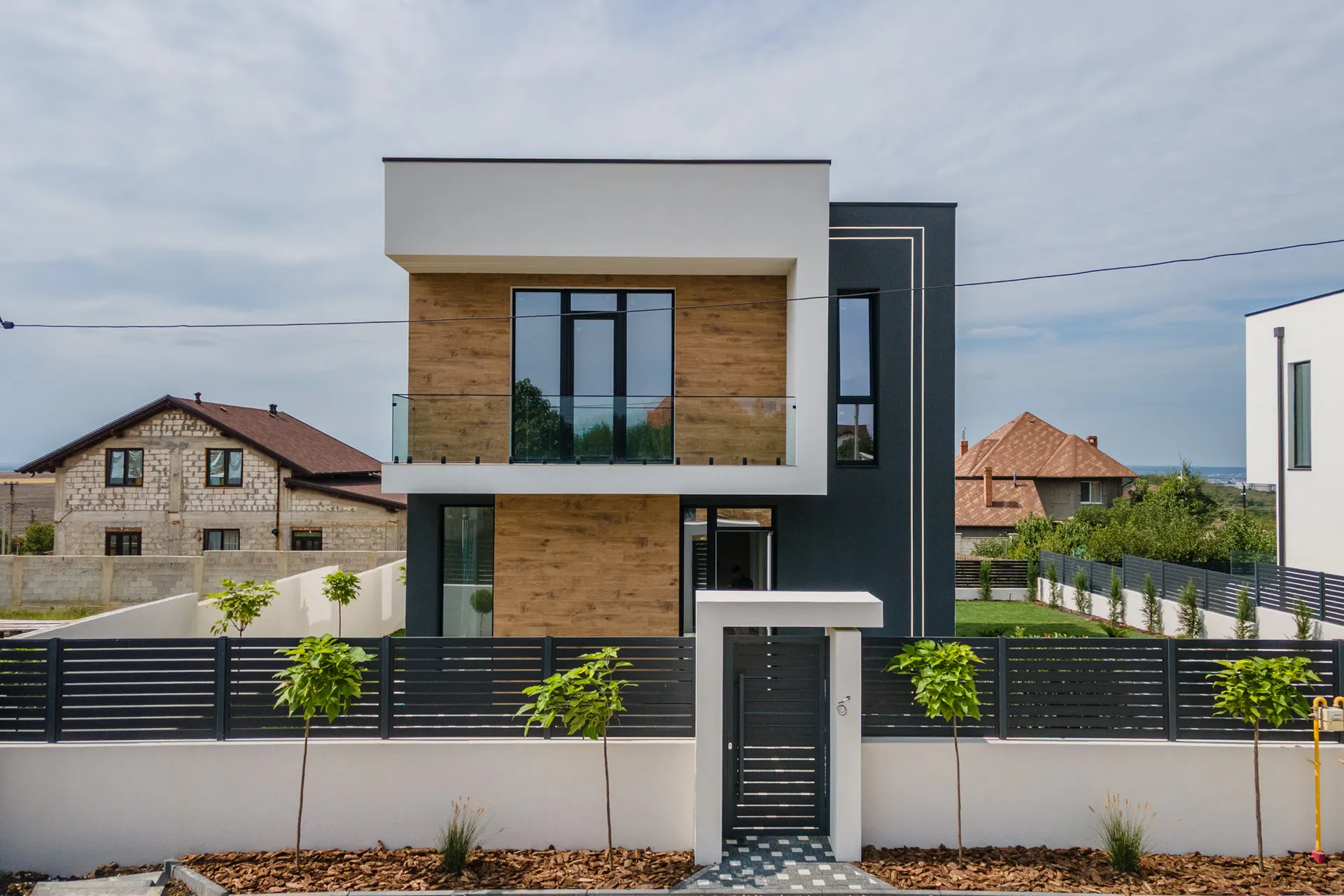 2-floor house, 200 m² — Image 1