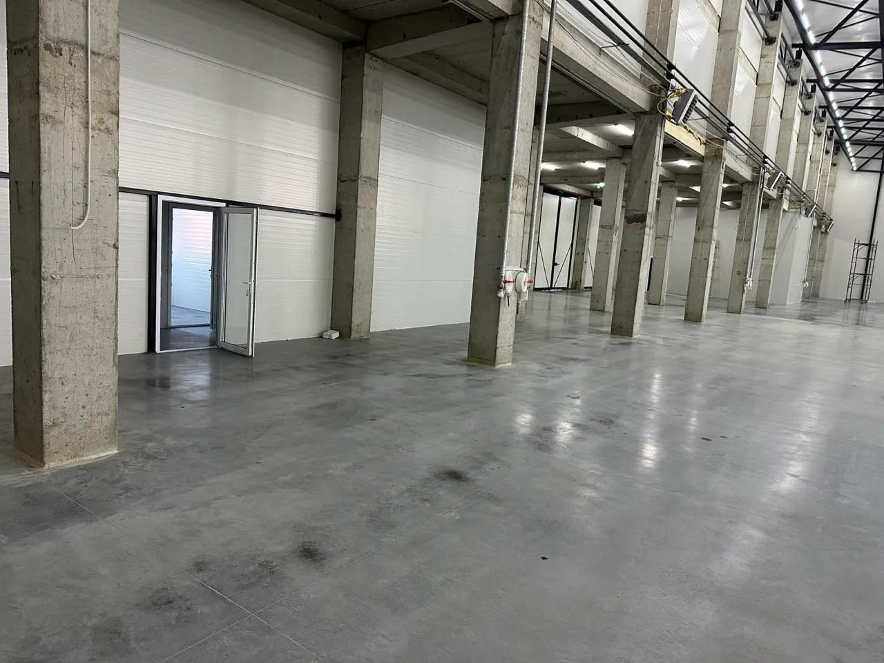 Склад, 4 000 м² — Изображение 3