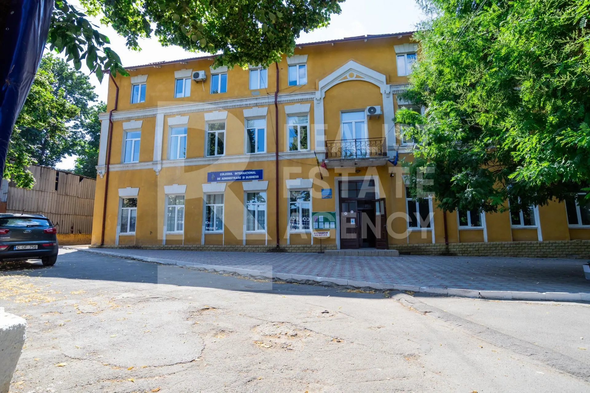 34-camere birou, 1 305 m² — Imagine 4
