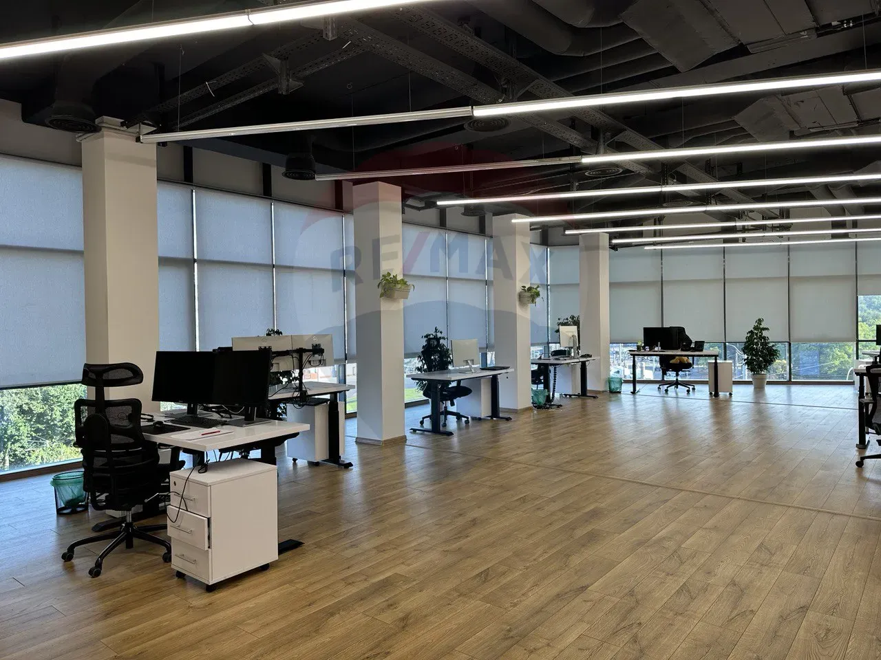 1-bedroom office, 300 m² — Image 15