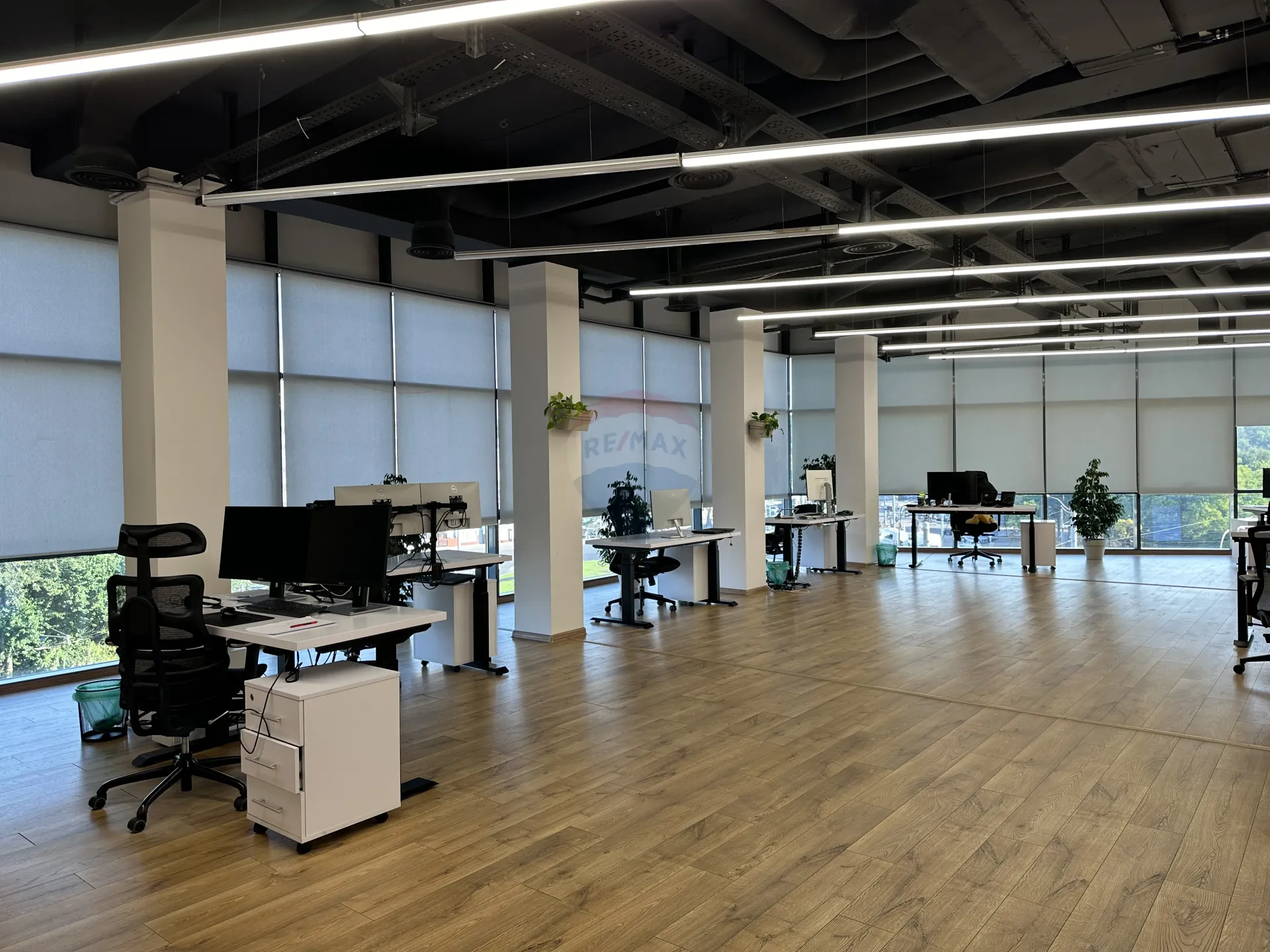 1-bedroom office, 300 m² — Image 12