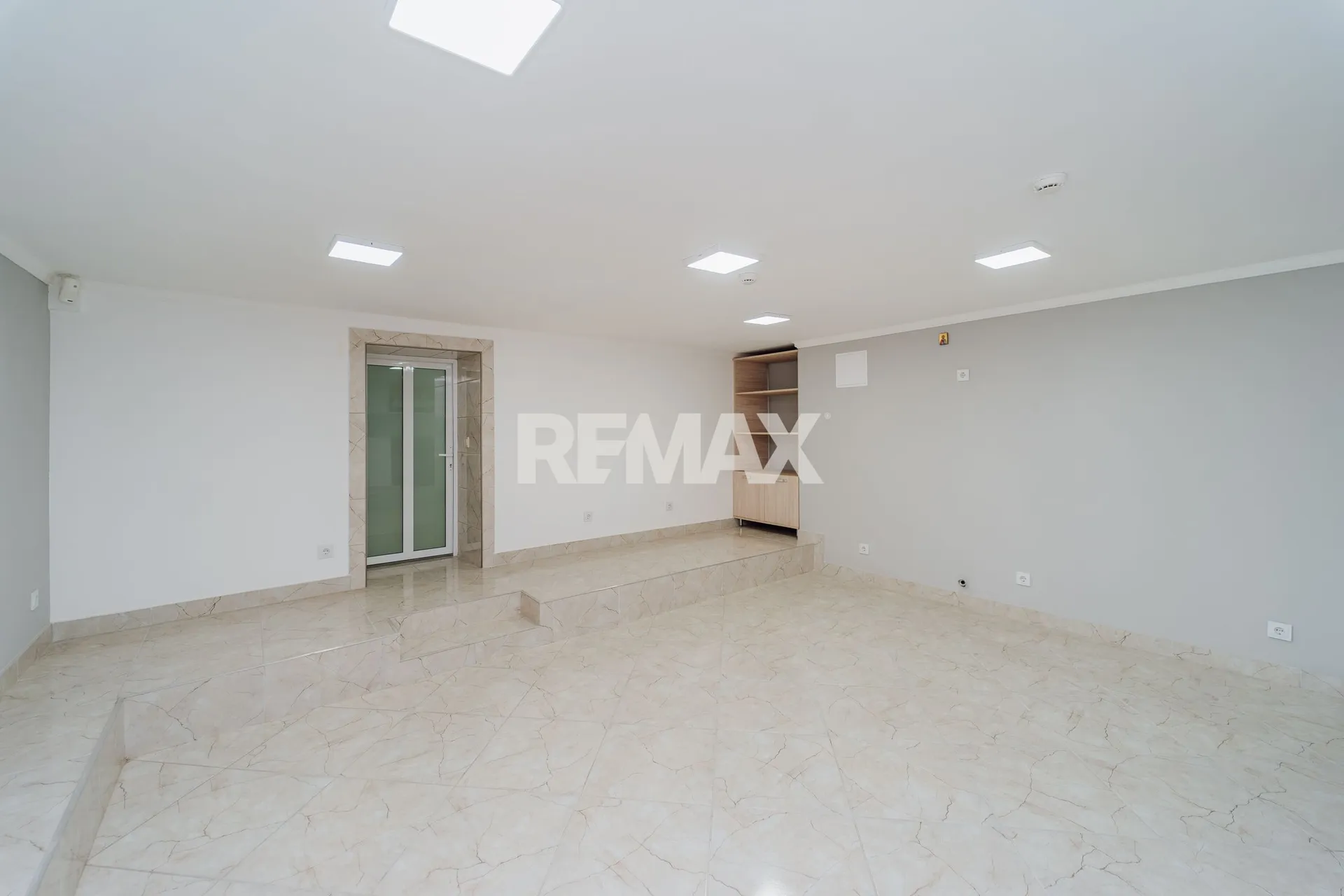 Trade space, 139.3 m² — Image 15