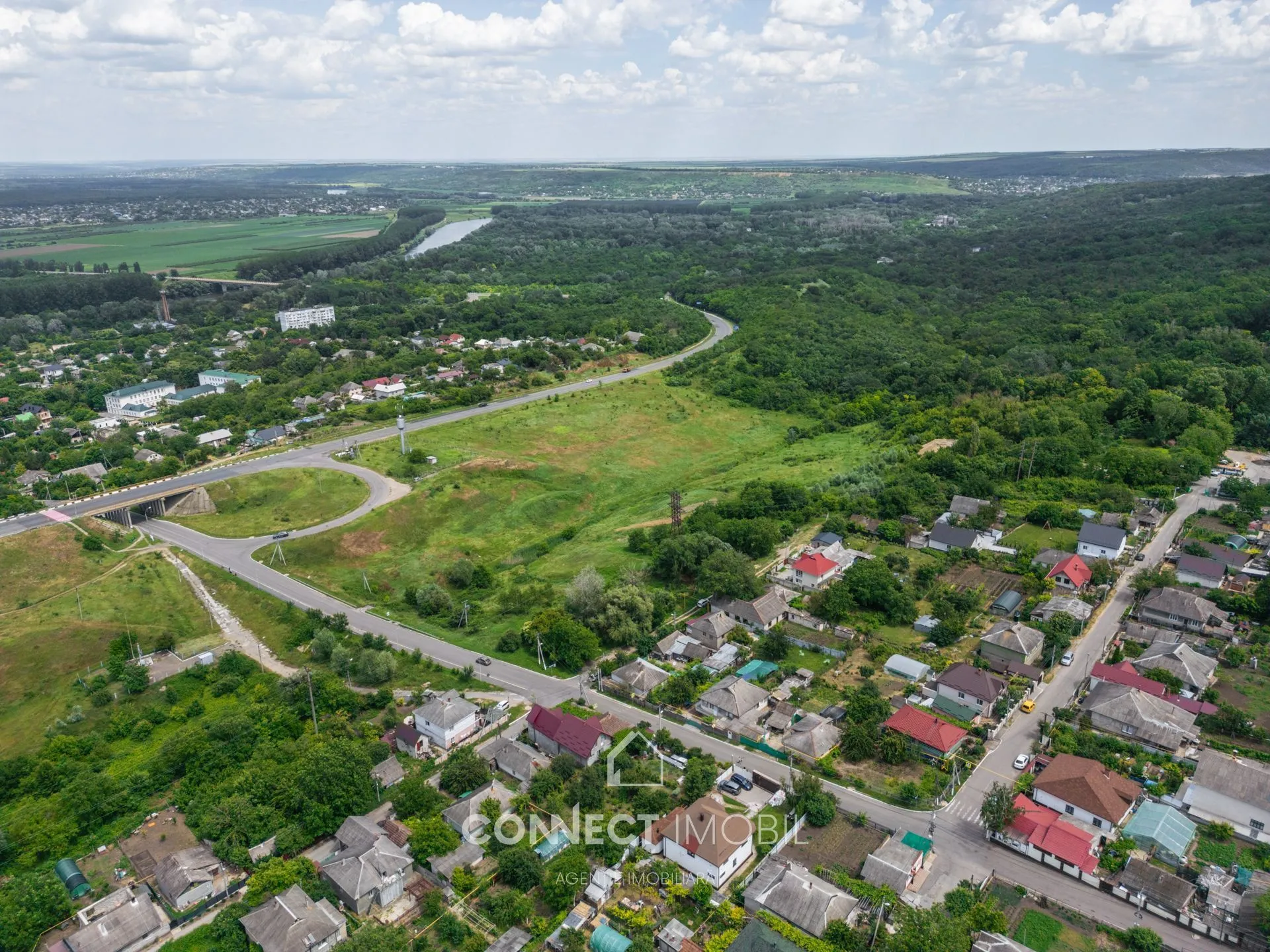 3-etaje casă, 100 m² — Imagine 1