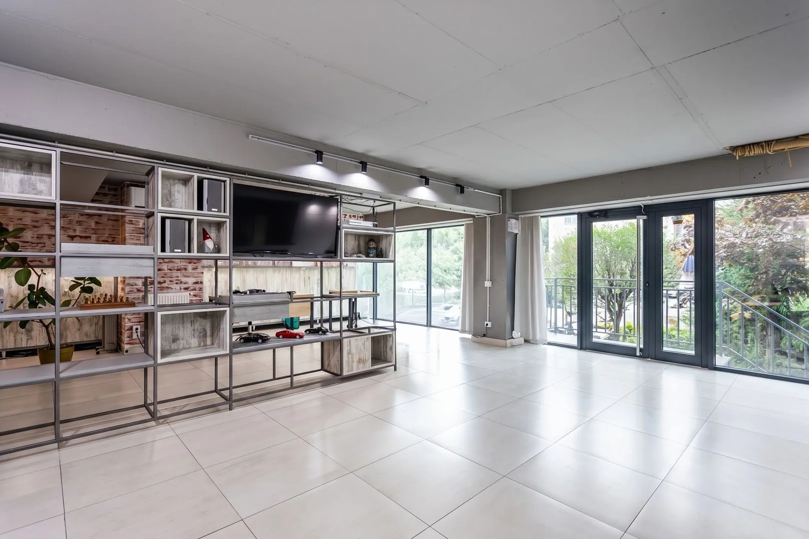 1-комнатный офис, 65 м² — Изображение 2