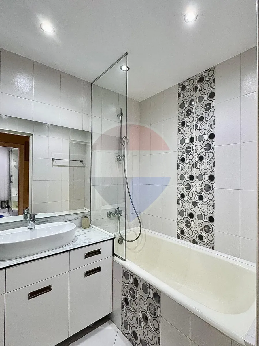 2-bedroom apartment, 100 m² — Image 4