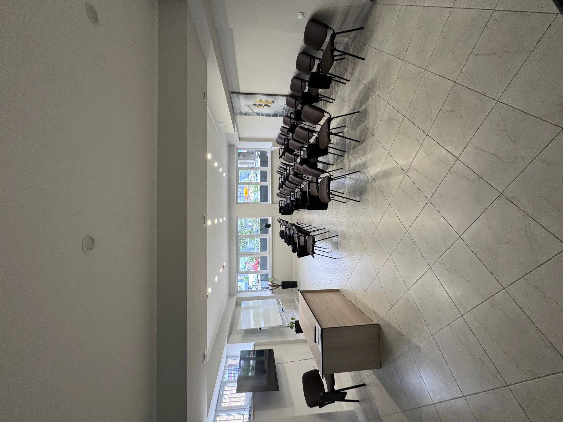 Trade space, 275 m² — Image 4