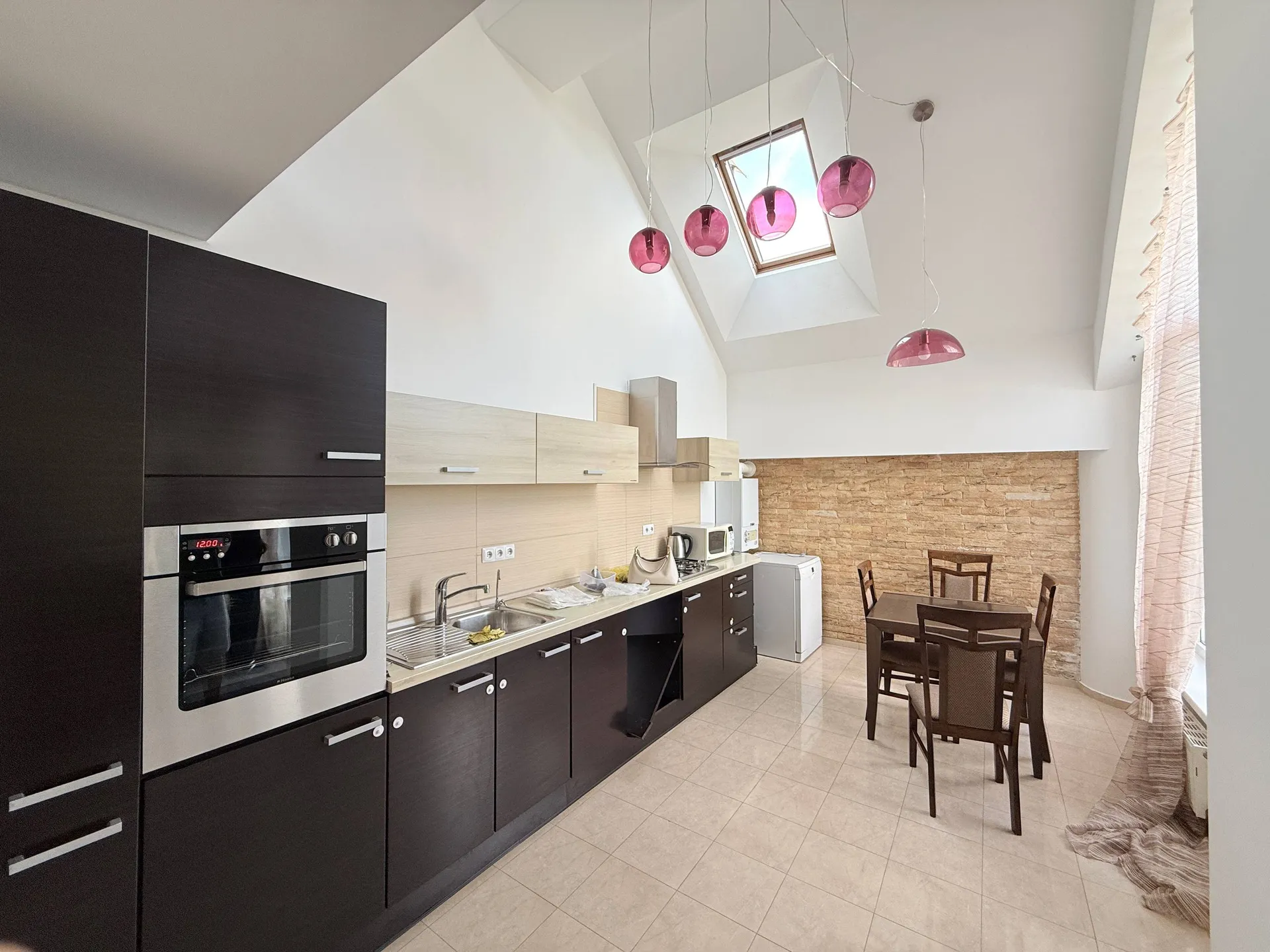 2-комнатная квартира, 130 м² — Изображение 2
