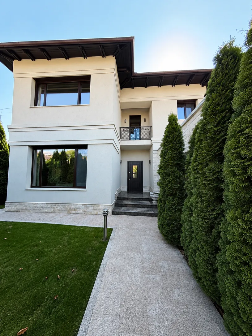 2-floor house, 280 m² — Image 4
