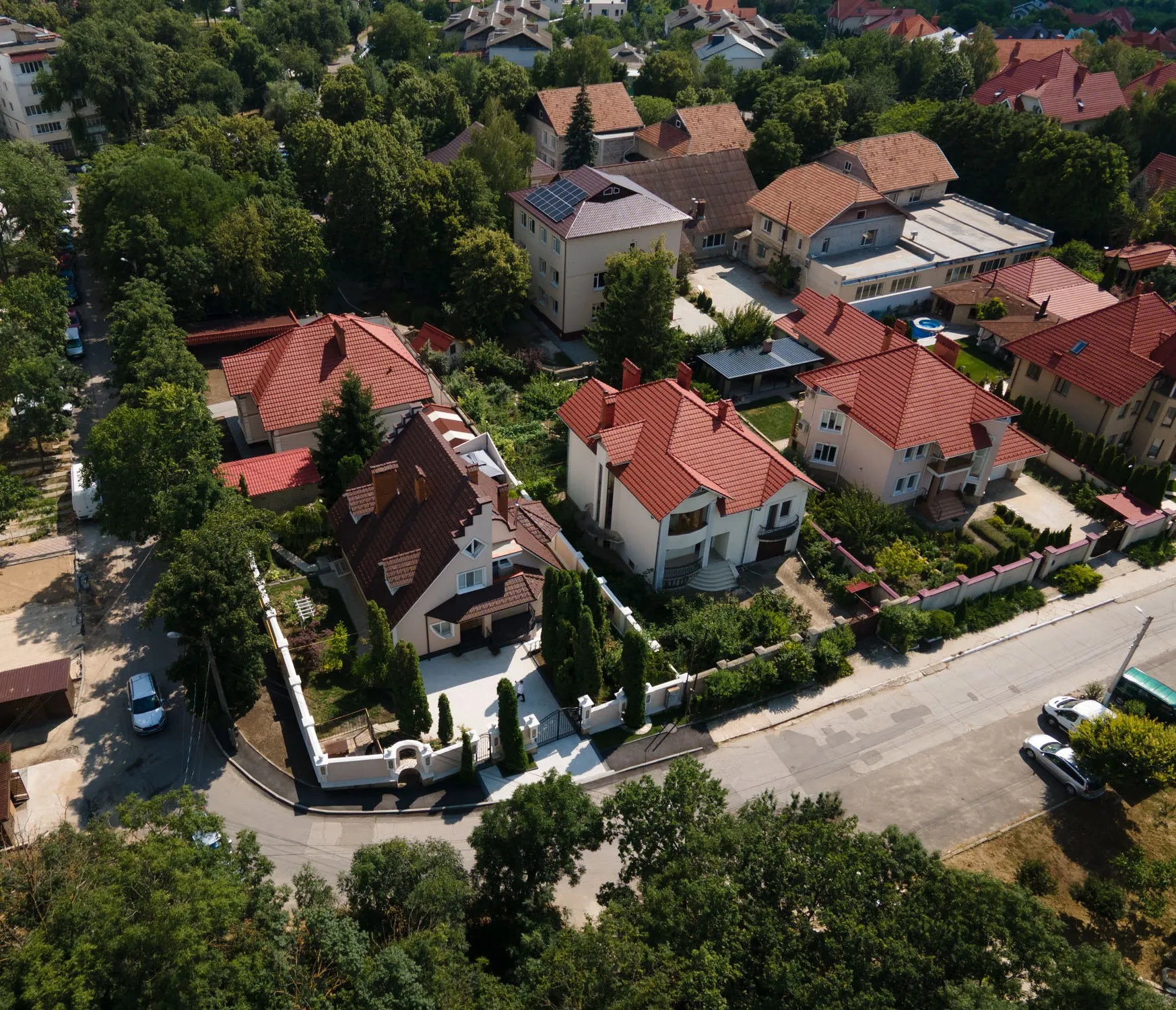 3-этажный дом, 250 м² — Изображение 2