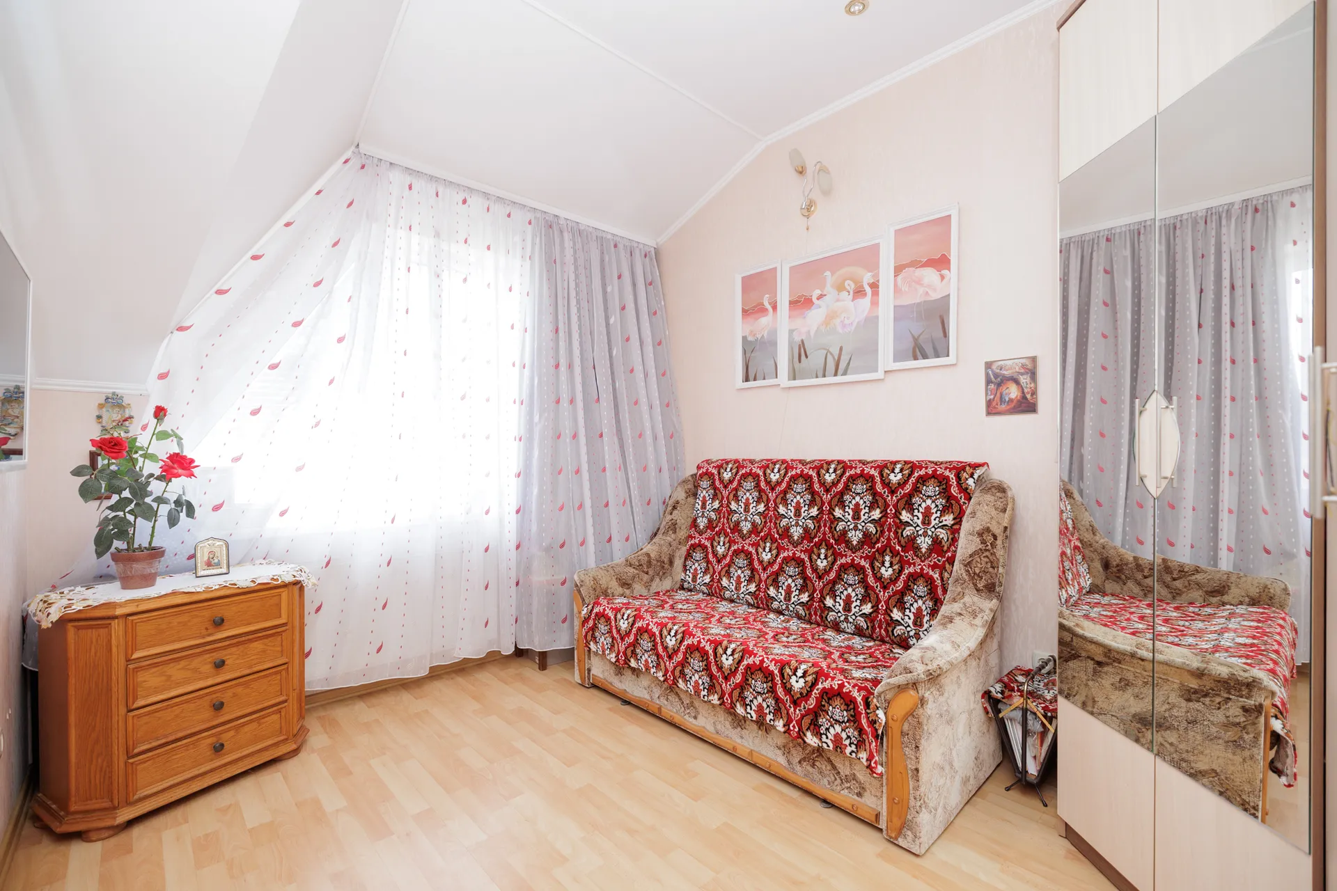 2-комнатная квартира, 56 м² — Изображение 4