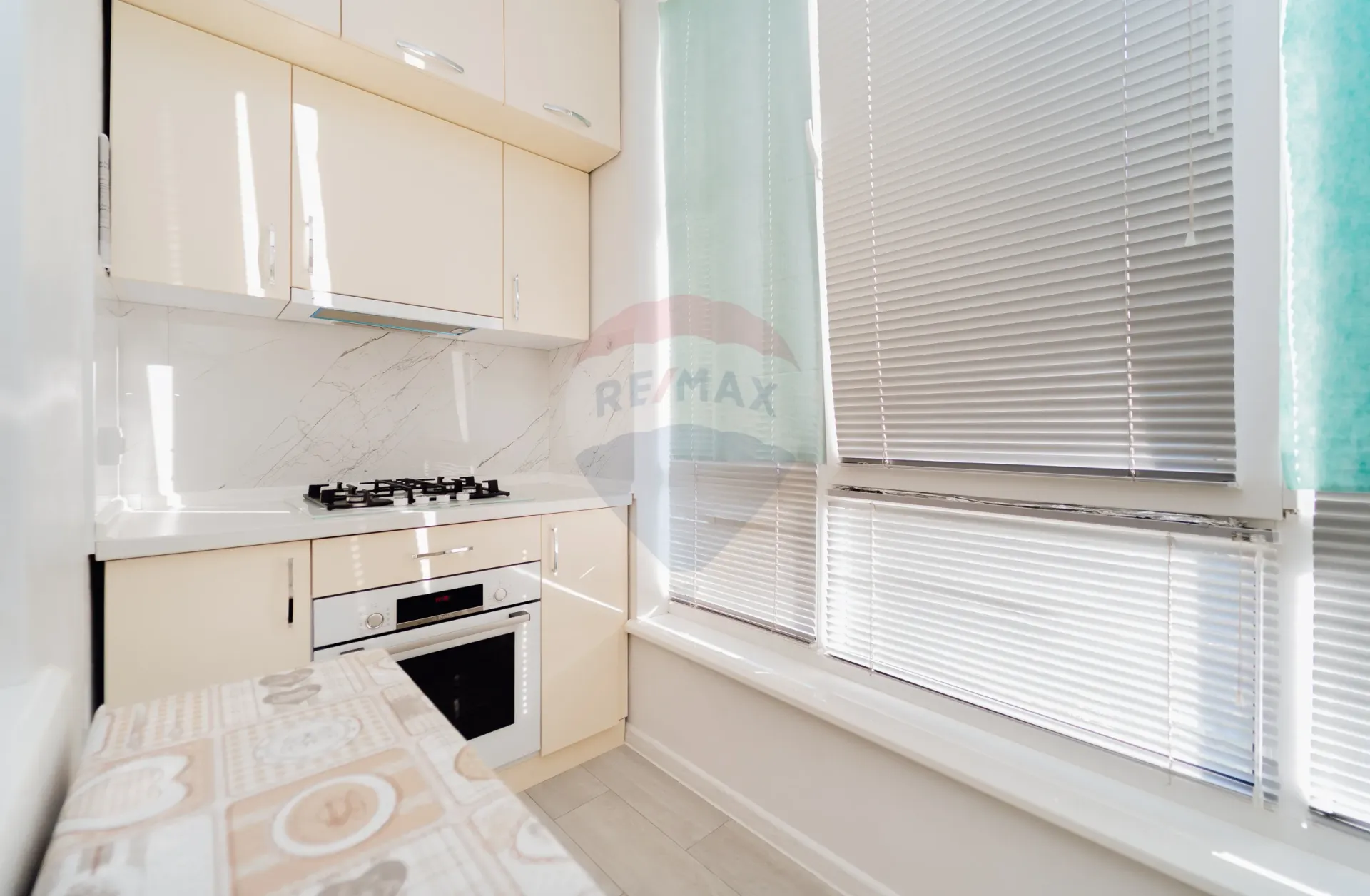 1-bedroom apartment, 48.4 m² — Image 10