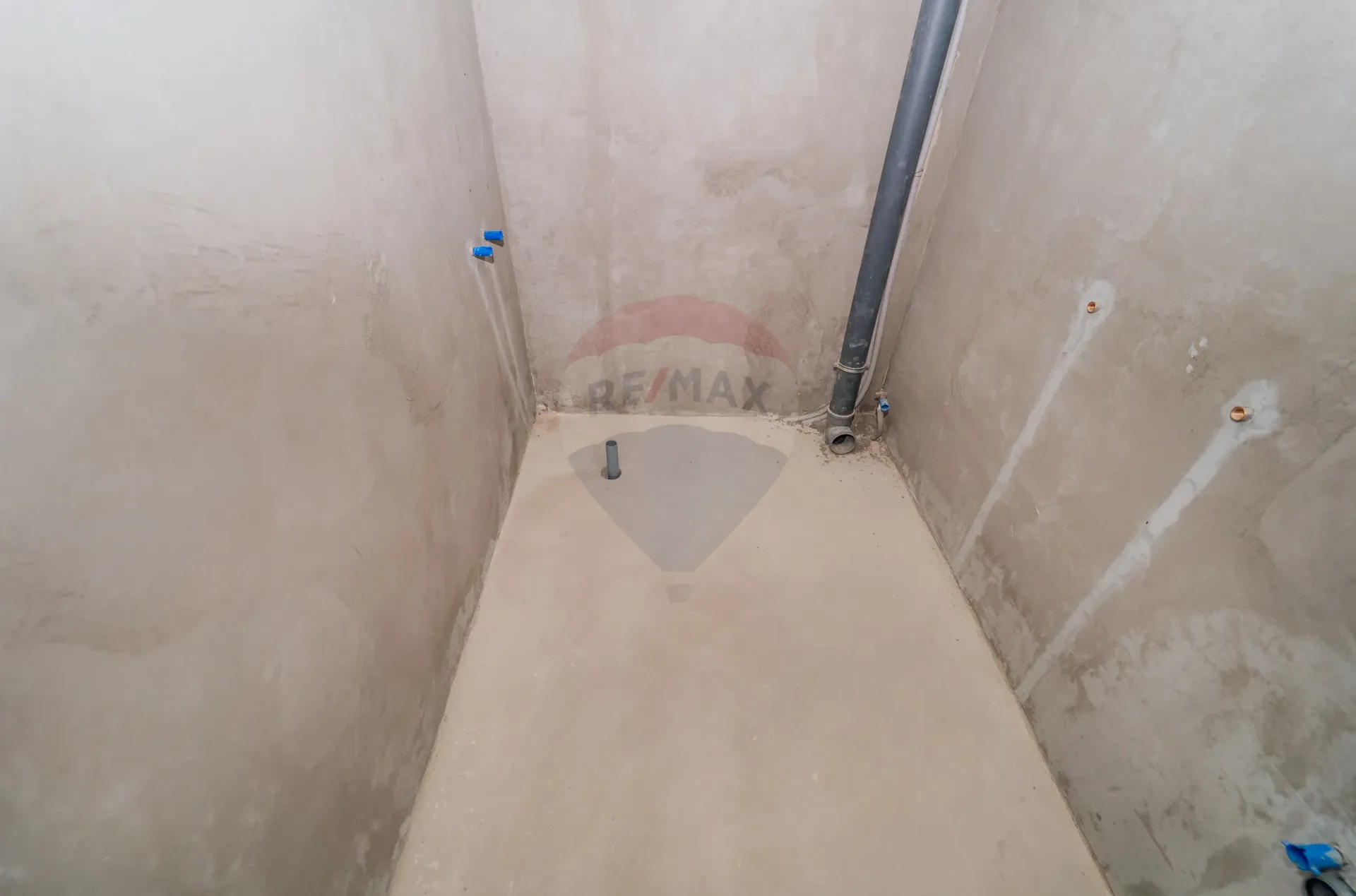 3-floor house, 200 m² — Image 2