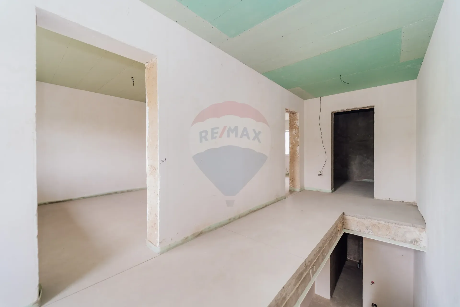 3-floor house, 200 m² — Image 6