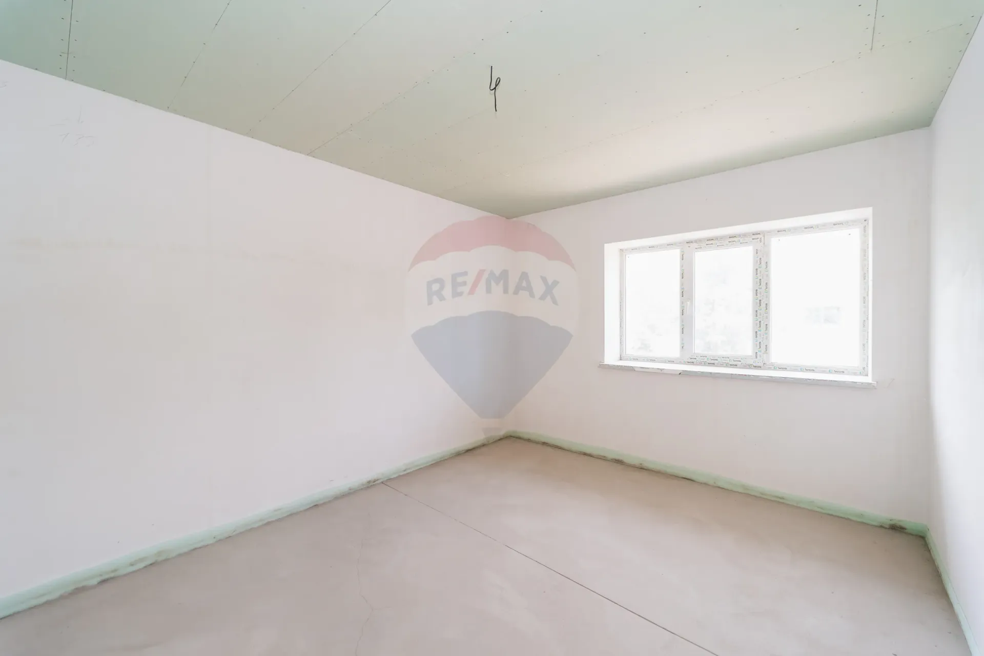 3-floor house, 200 m² — Image 12