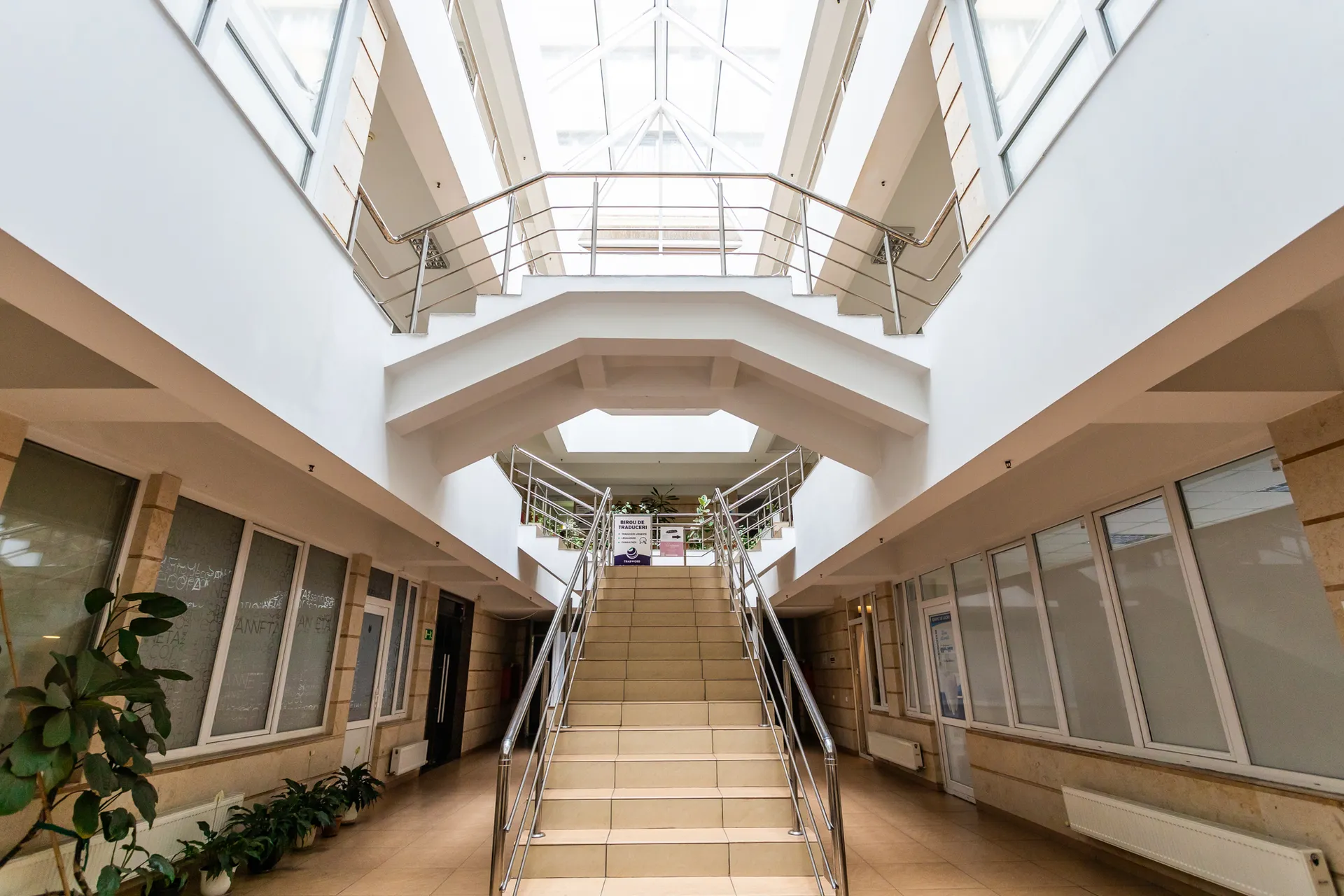 Торговое помещение, 157 м² — Изображение 2