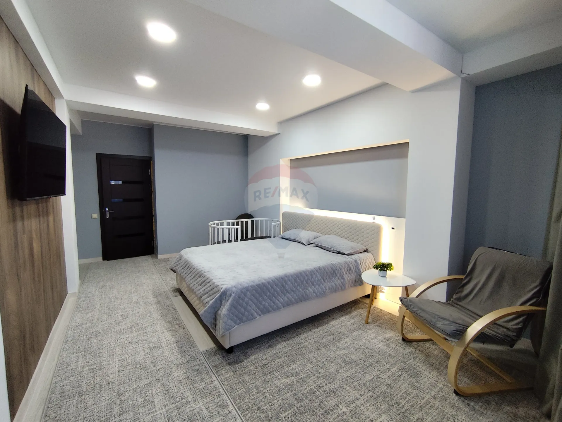2-bedroom apartment, 92 m² — Image 4