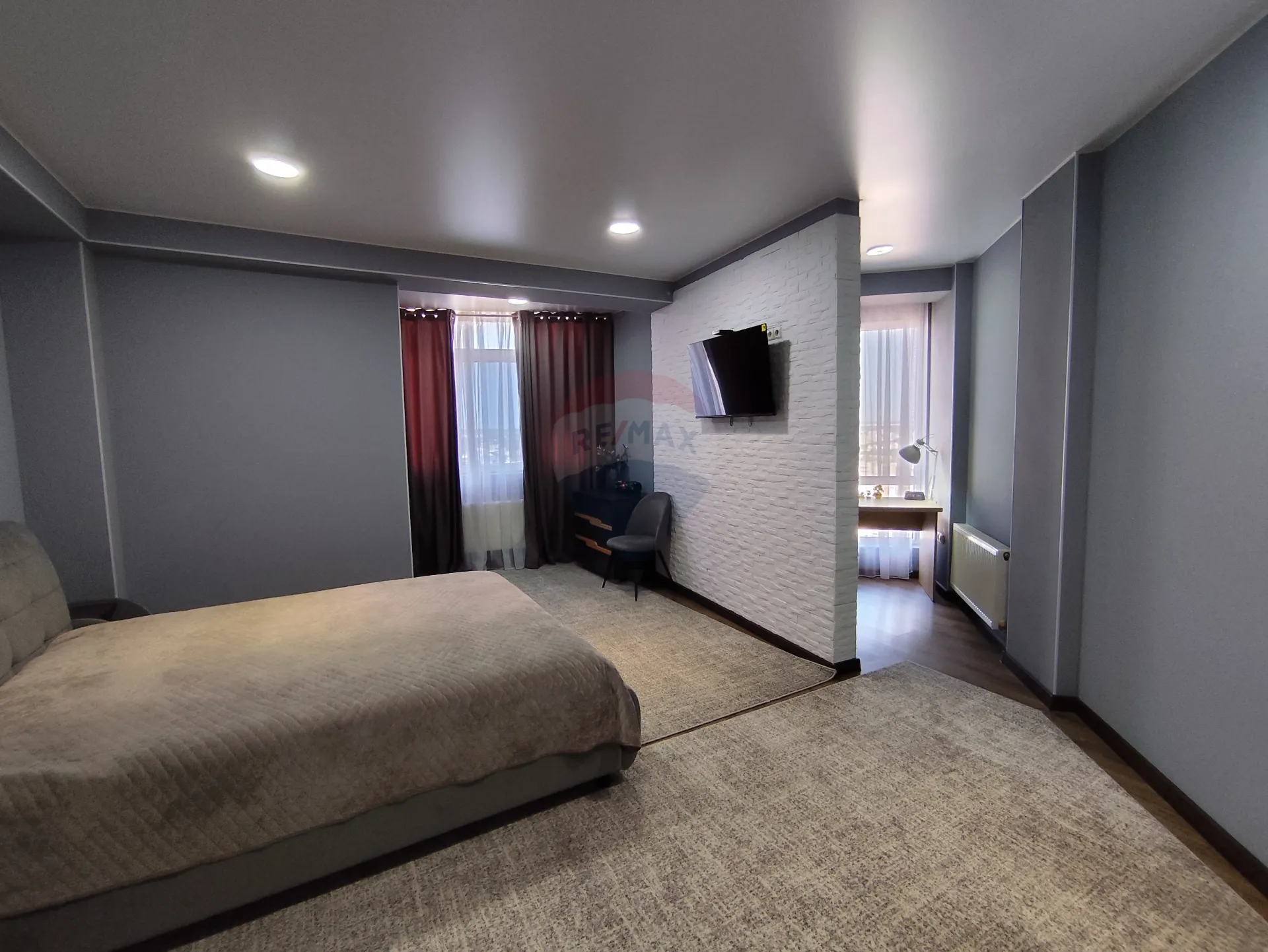 2-bedroom apartment, 92 m² — Image 12