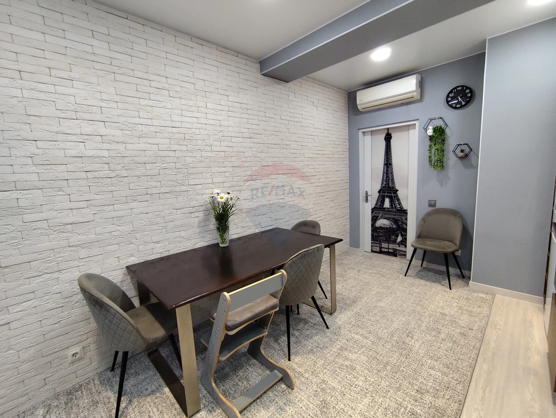 2-bedroom apartment, 92 m² — Image 3