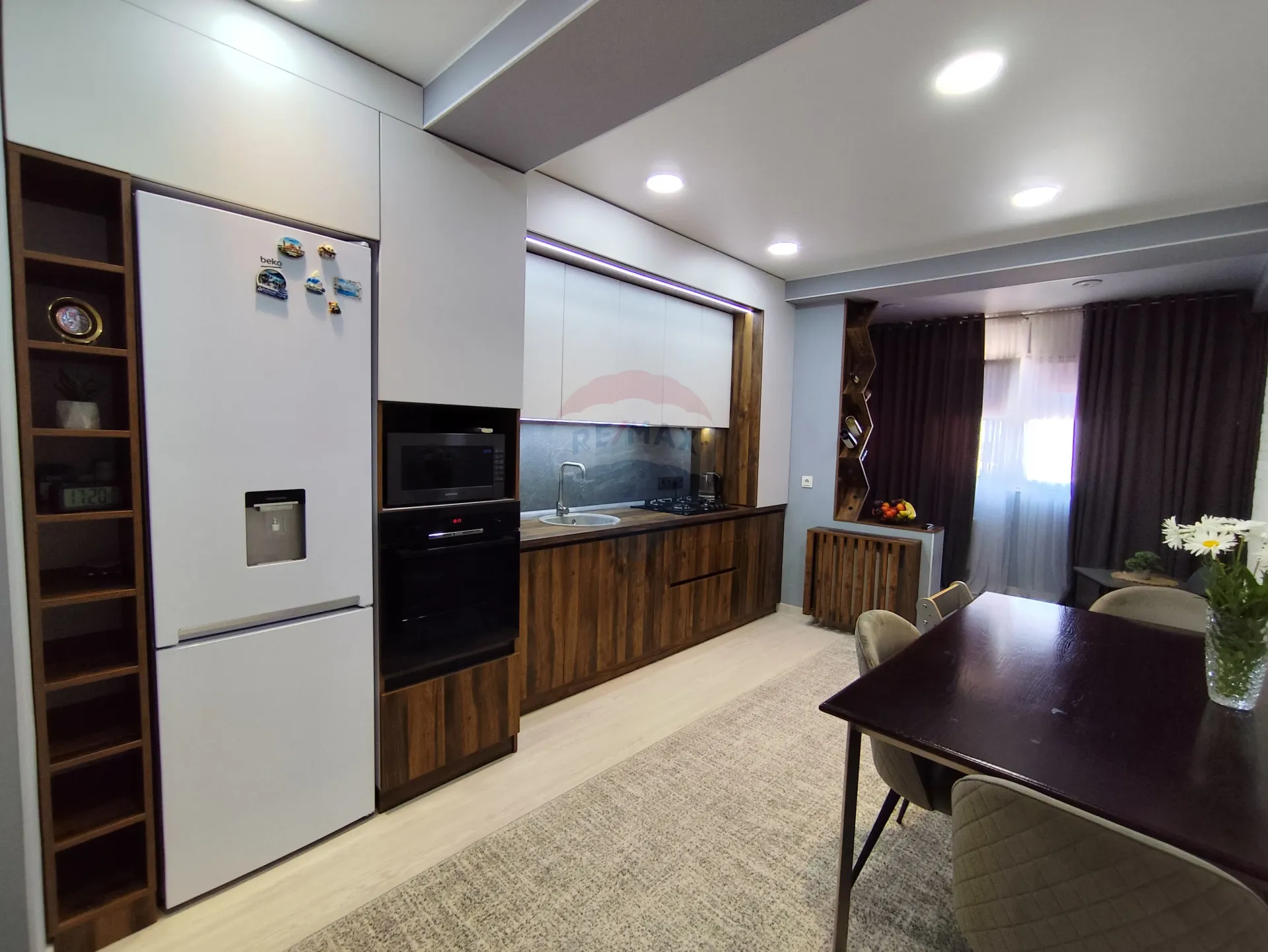 2-bedroom apartment, 92 m² — Image 8