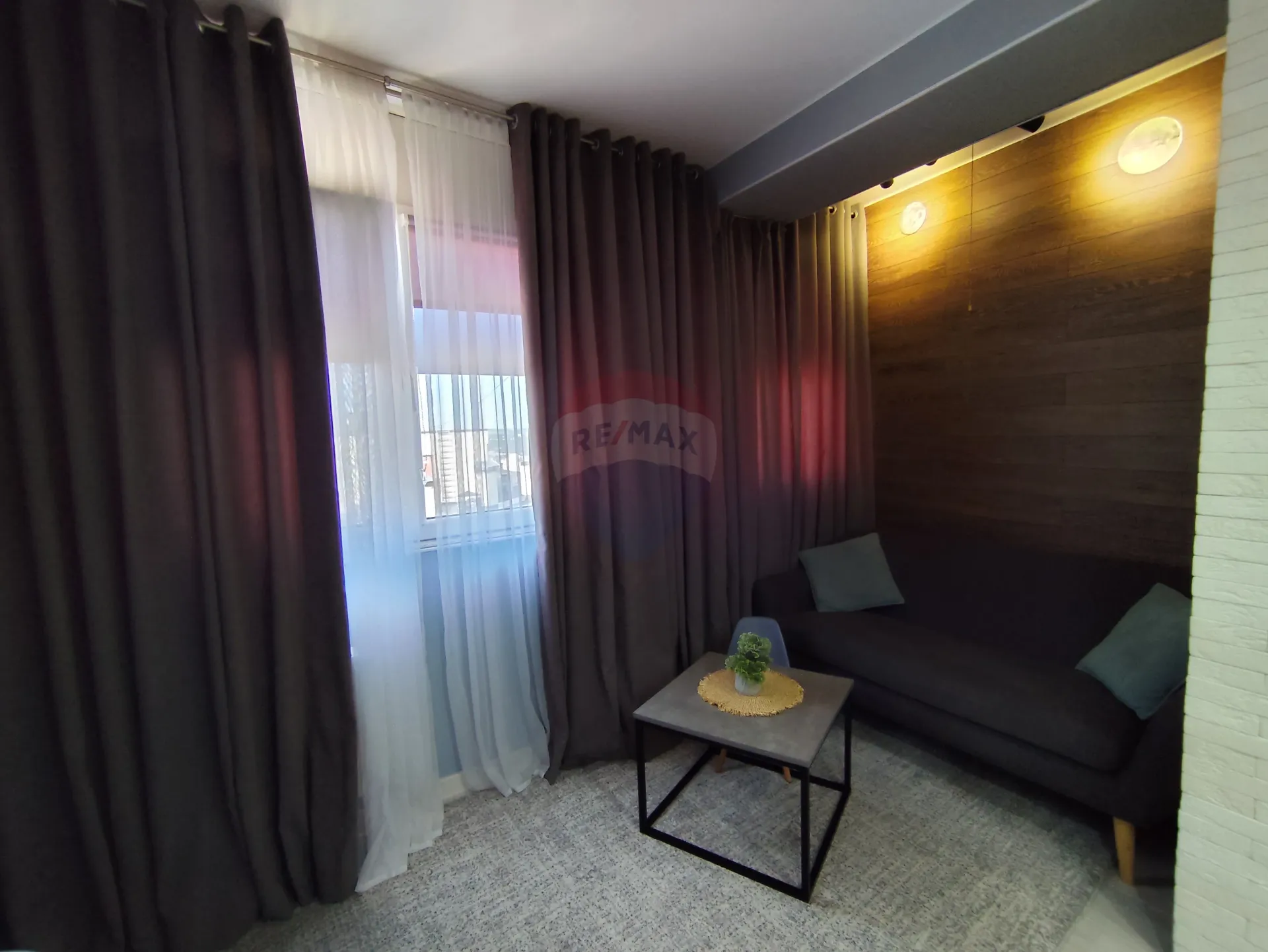 2-bedroom apartment, 92 m² — Image 1