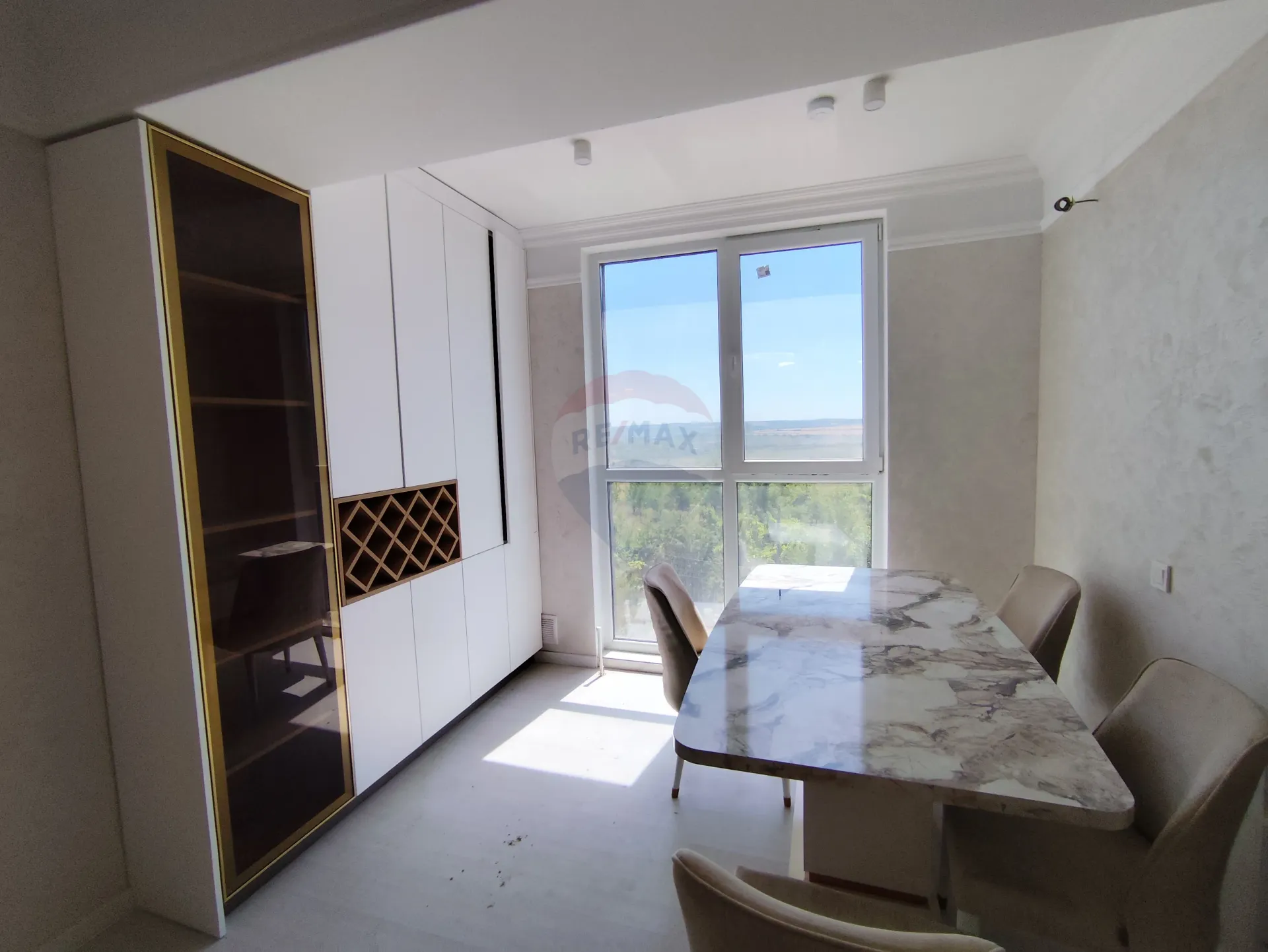 2-bedroom apartment, 76 m² — Image 3