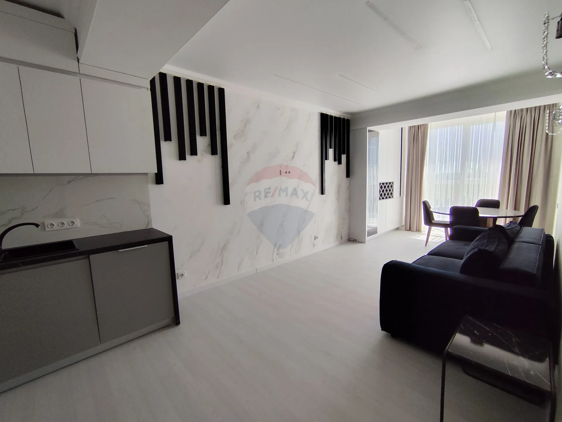 2-bedroom apartment, 76 m² — Image 1