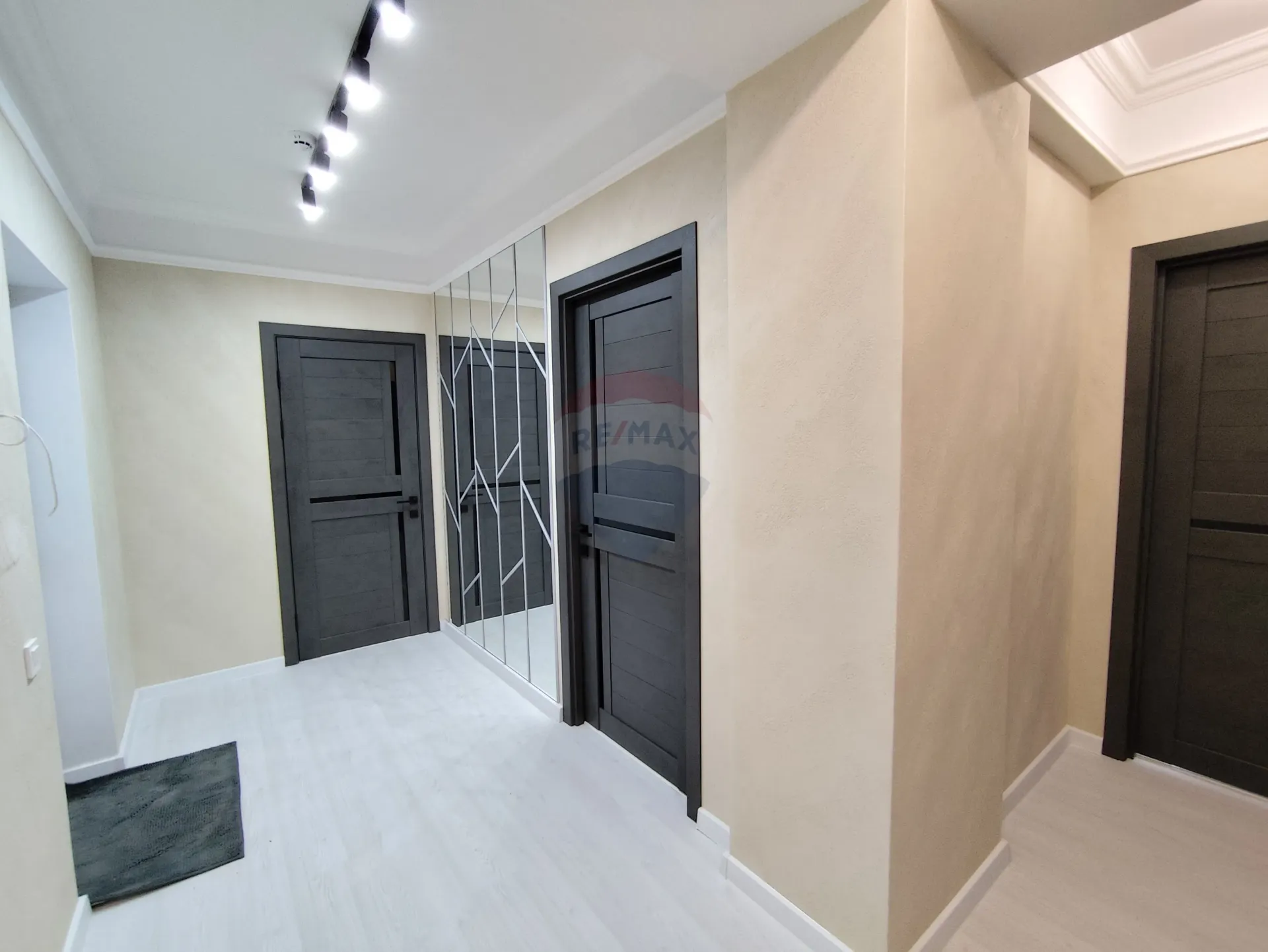 2-bedroom apartment, 76 m² — Image 14