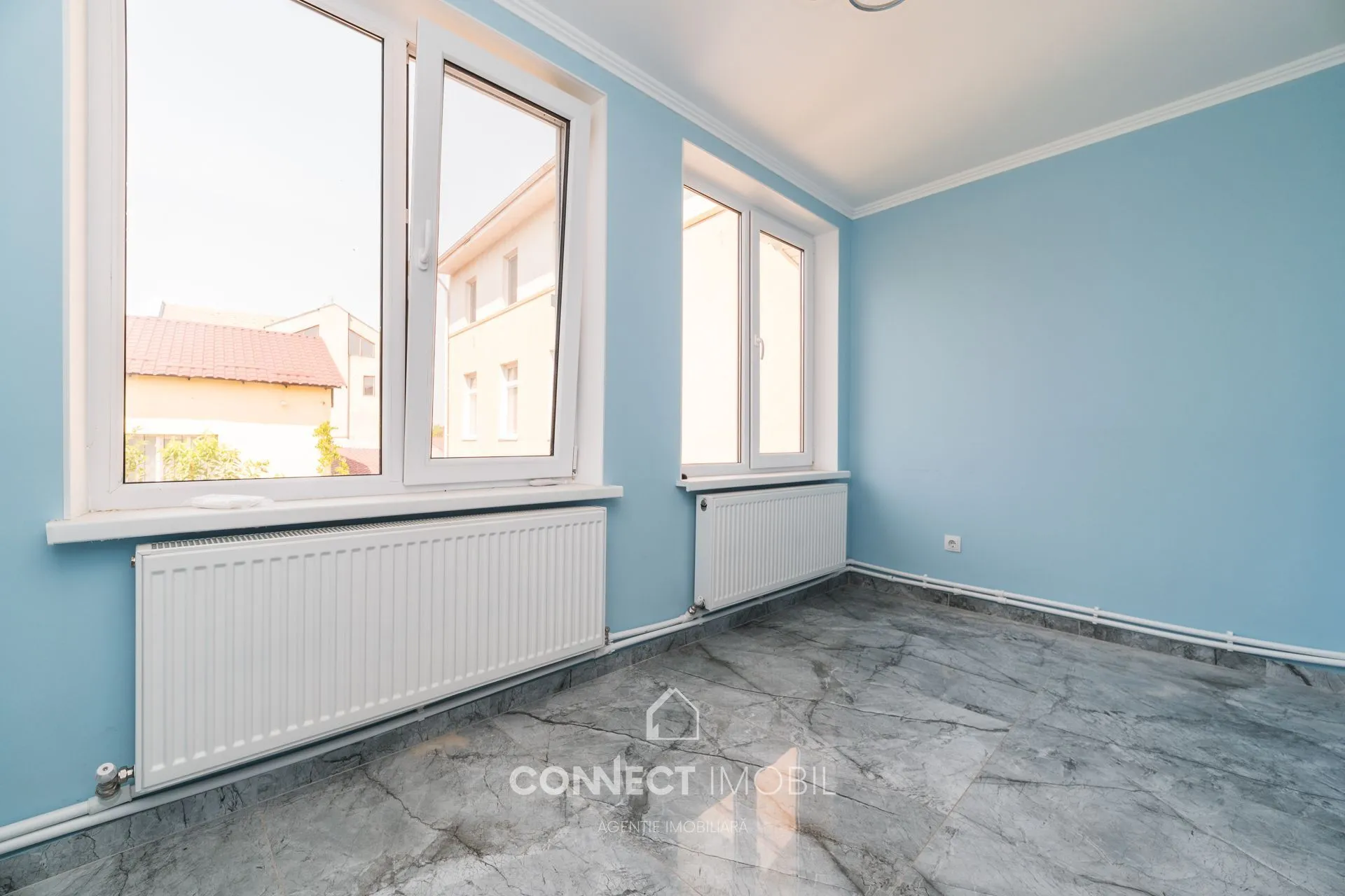 Free-purpose property, 240 m² — Image 1