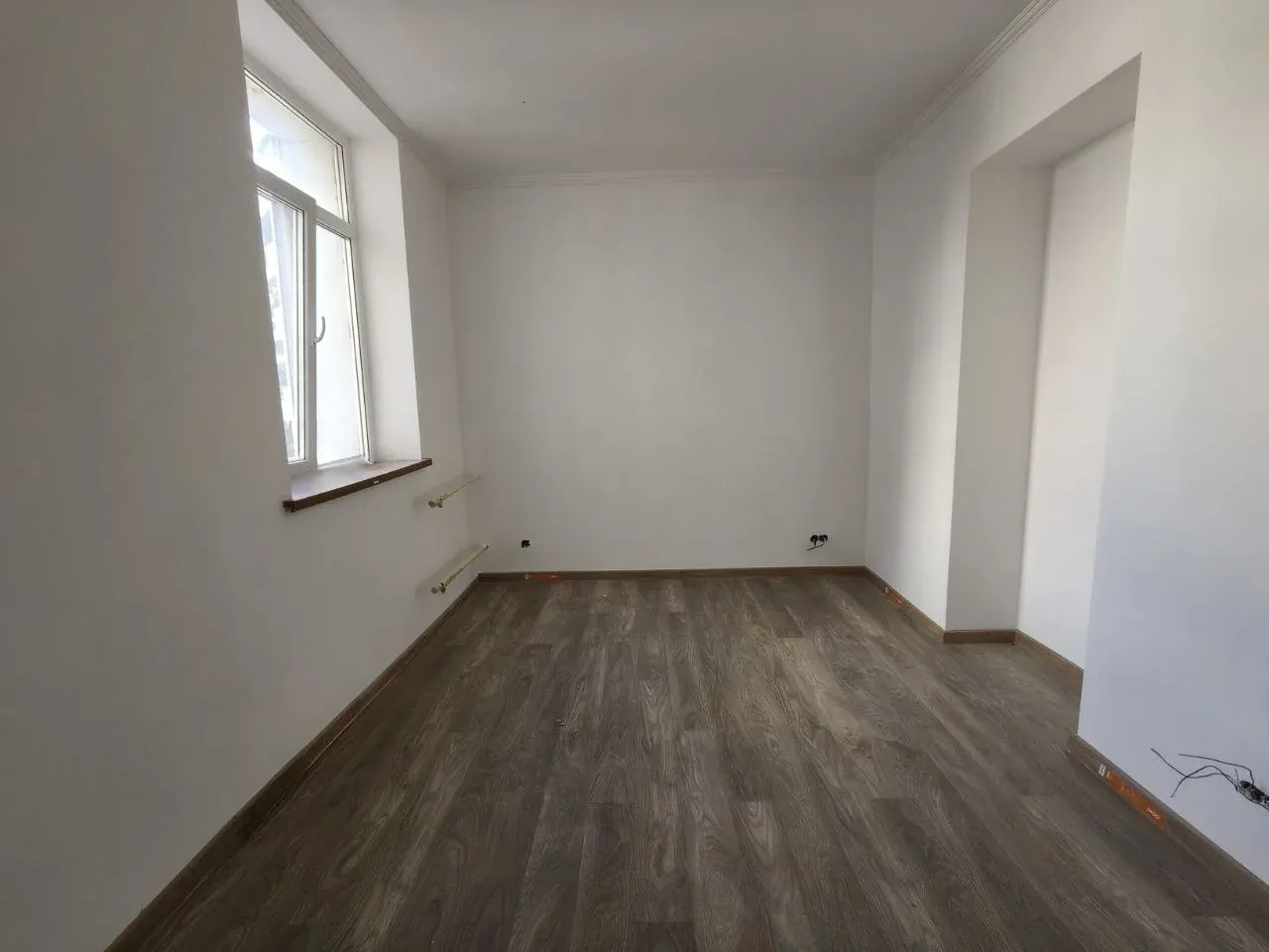2-camere birou, 12 m² — Imagine 1