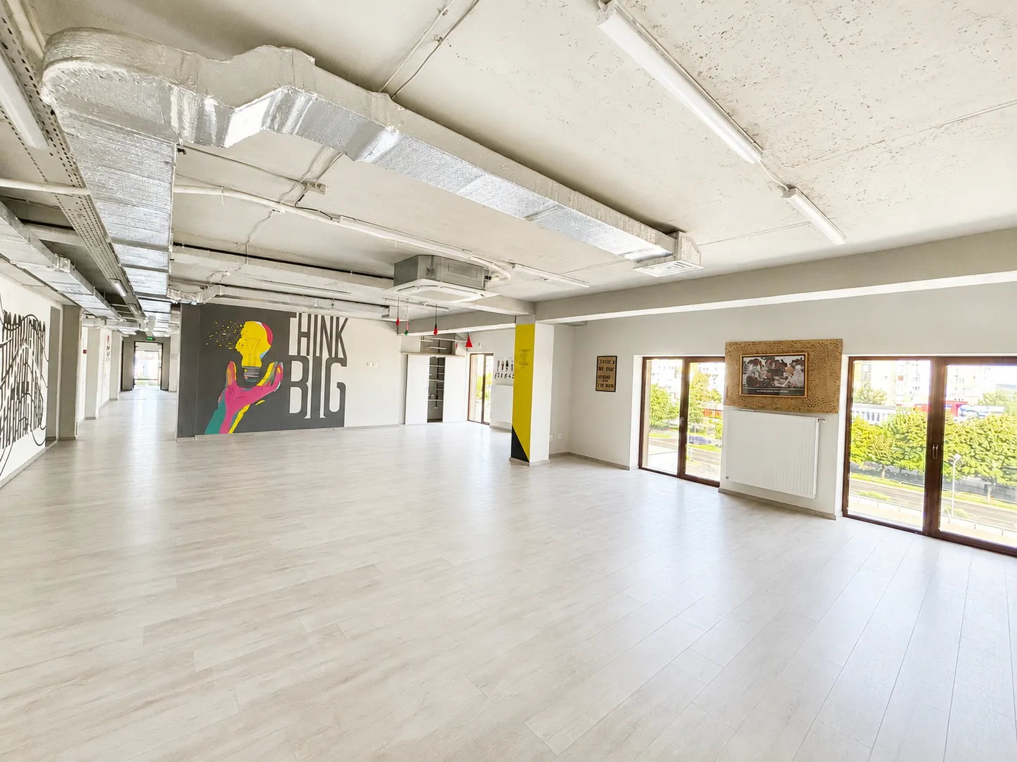 9-комнатный офис, 380 м² — Изображение 1