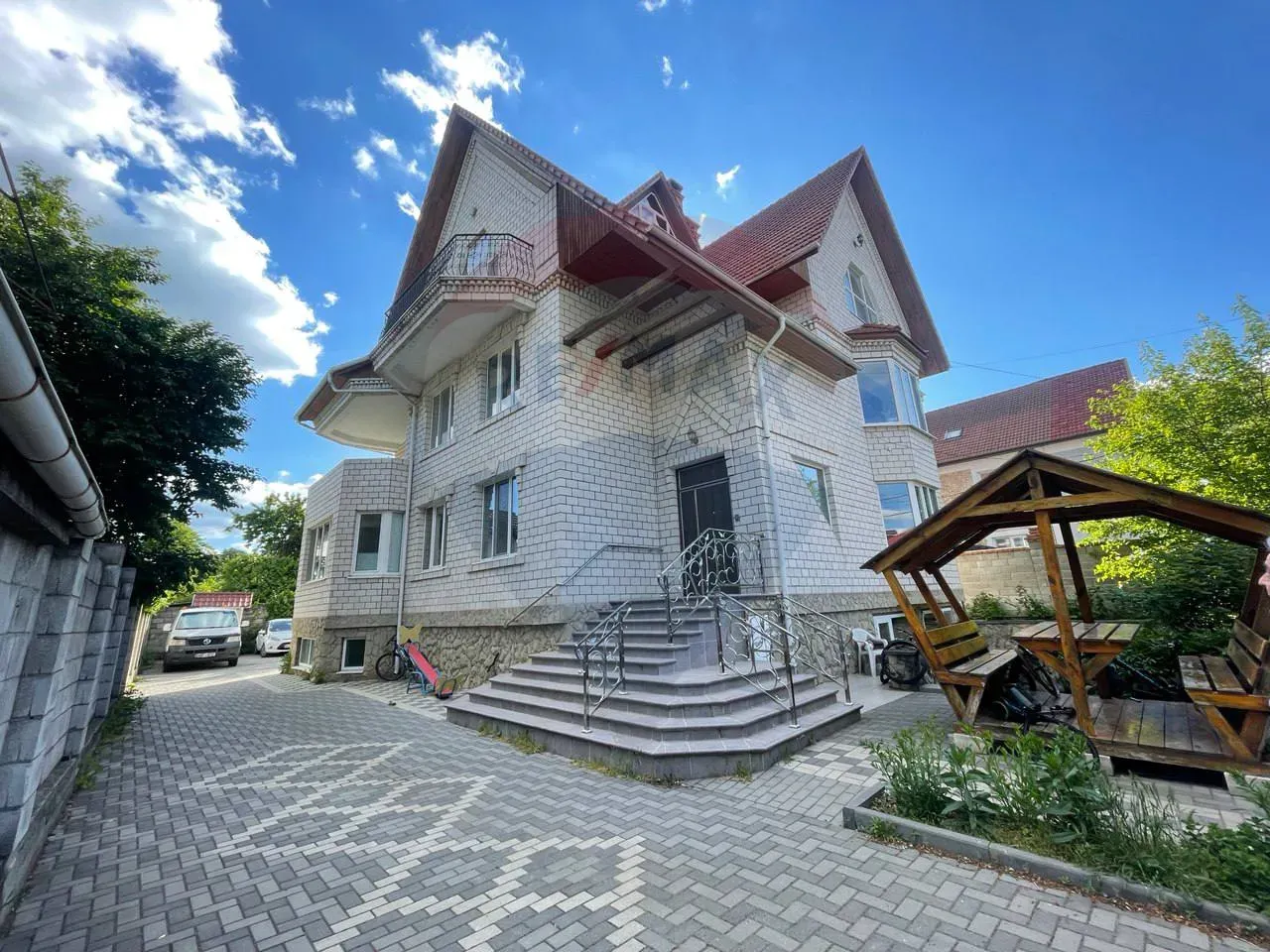 Free-purpose property, 494 m² — Image 1