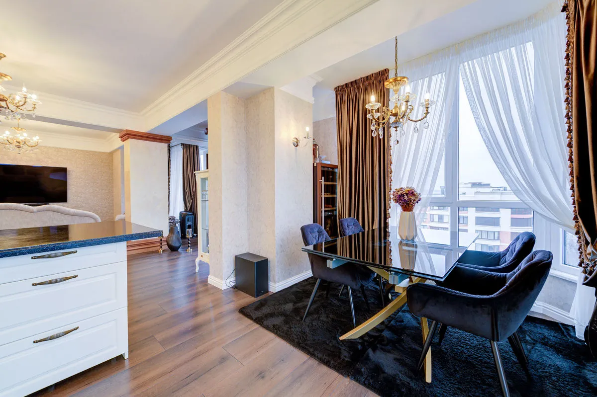 3-bedroom apartment, 220 m² — Image 3