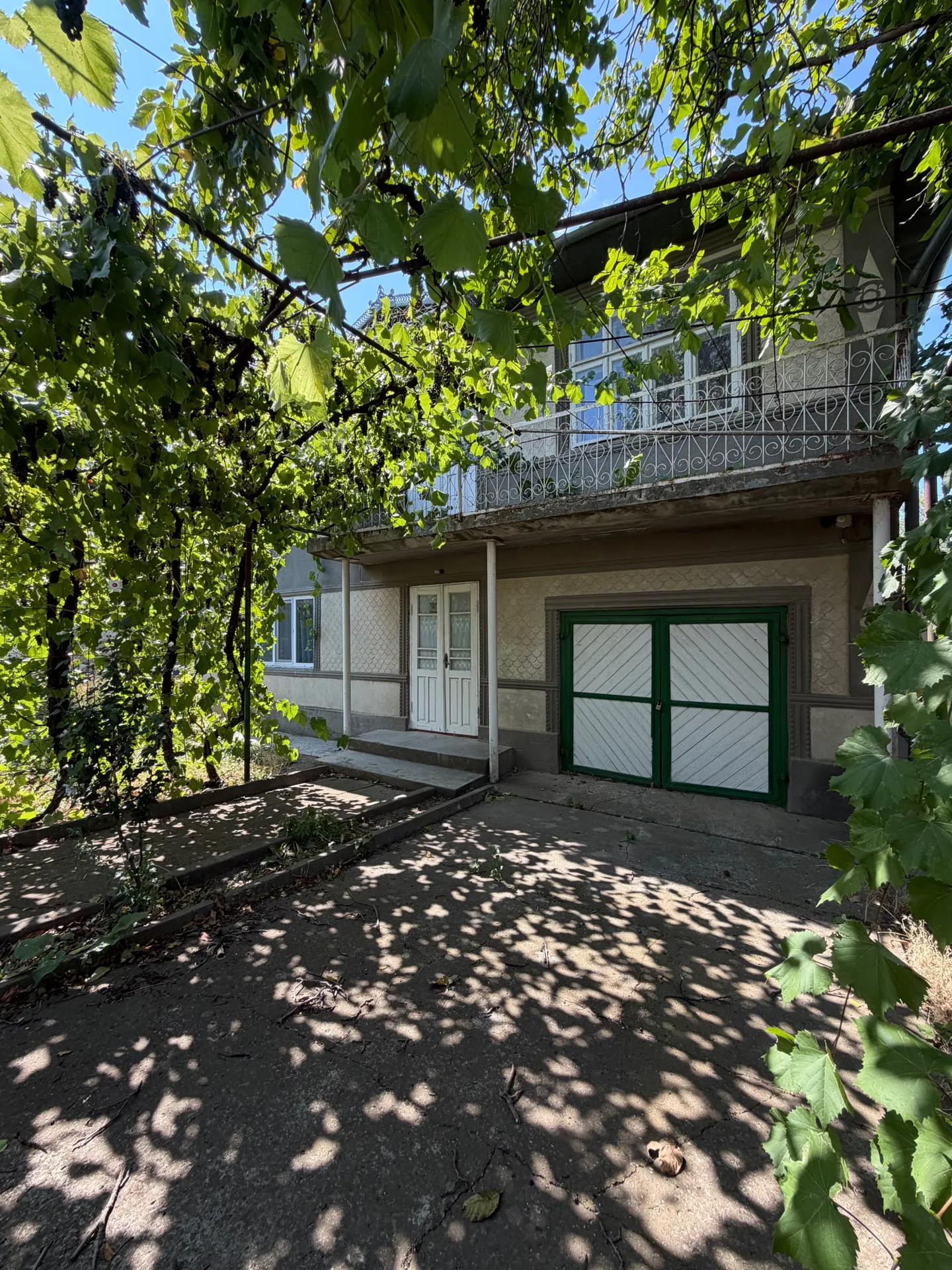 2-floor house, 218 m² — Image 1