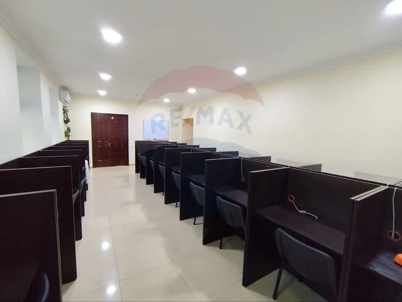 1-bedroom office, 189 m² — Image 1