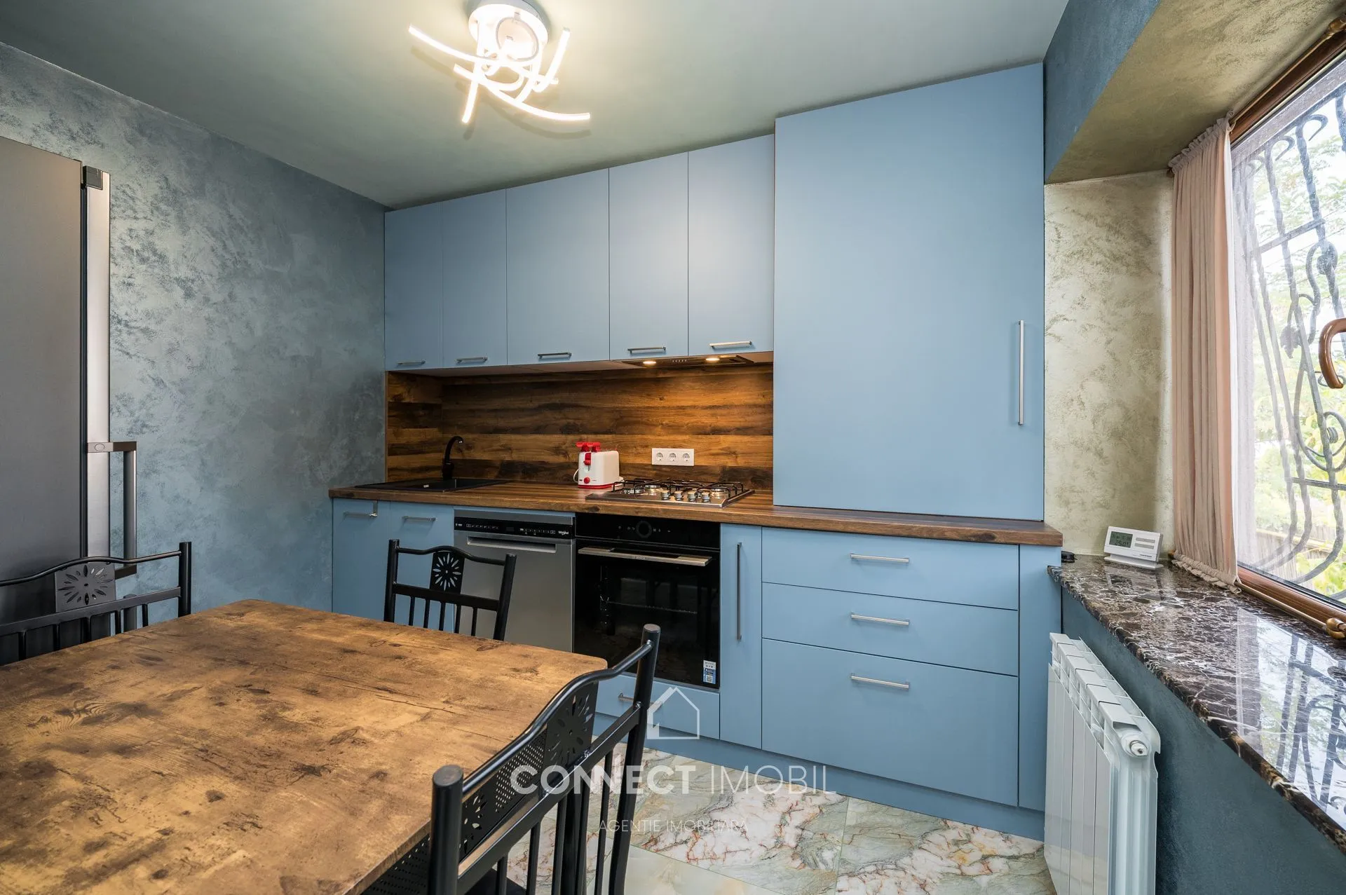 2-etaje casă, 190 m² — Imagine 2