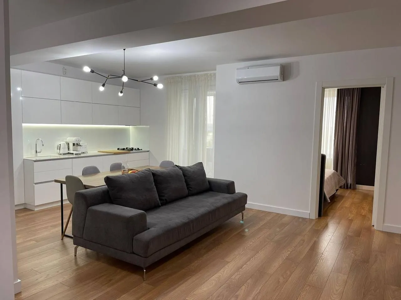 2-camere apartament, 80 m² — Imagine 1