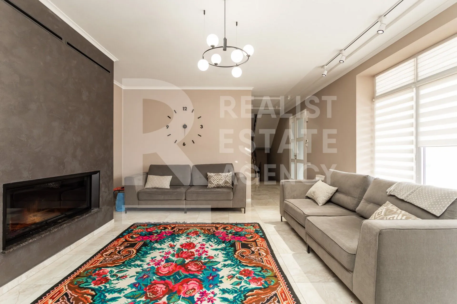 3-etaje casă, 500 m² — Imagine 4