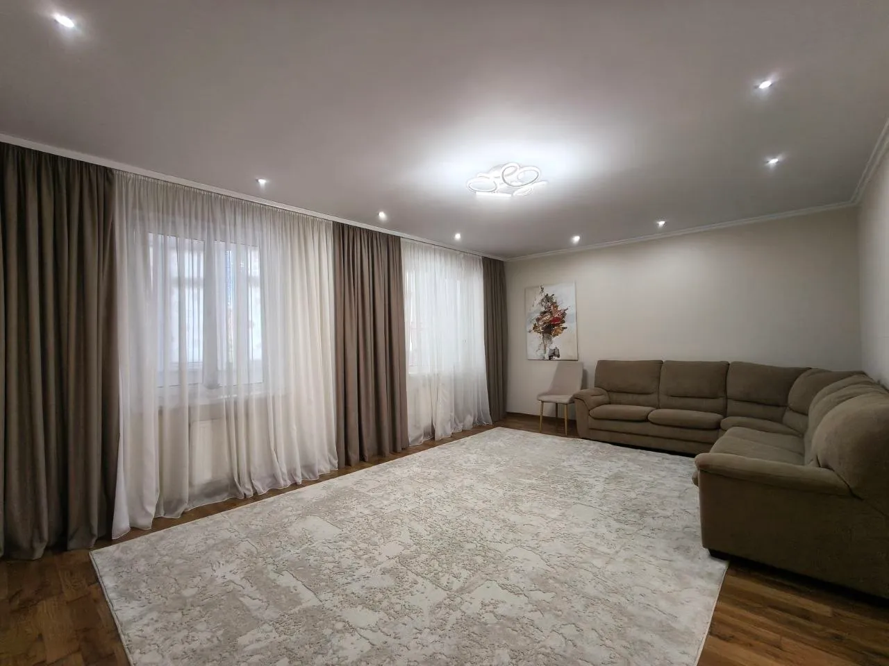3-bedroom apartment, 121 m² — Image 1