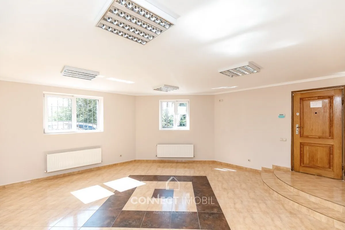 Spațiu comercial, 400 m² — Imagine 1
